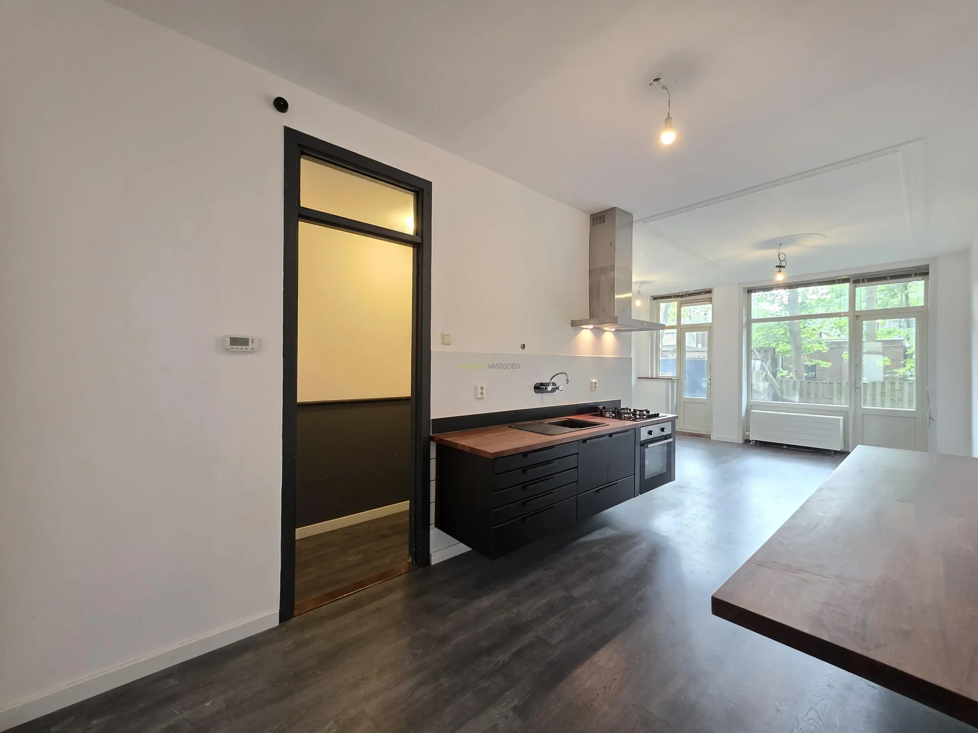 Foto van de Appartement gelegen aan de Mathenesserdijk in Rotterdam