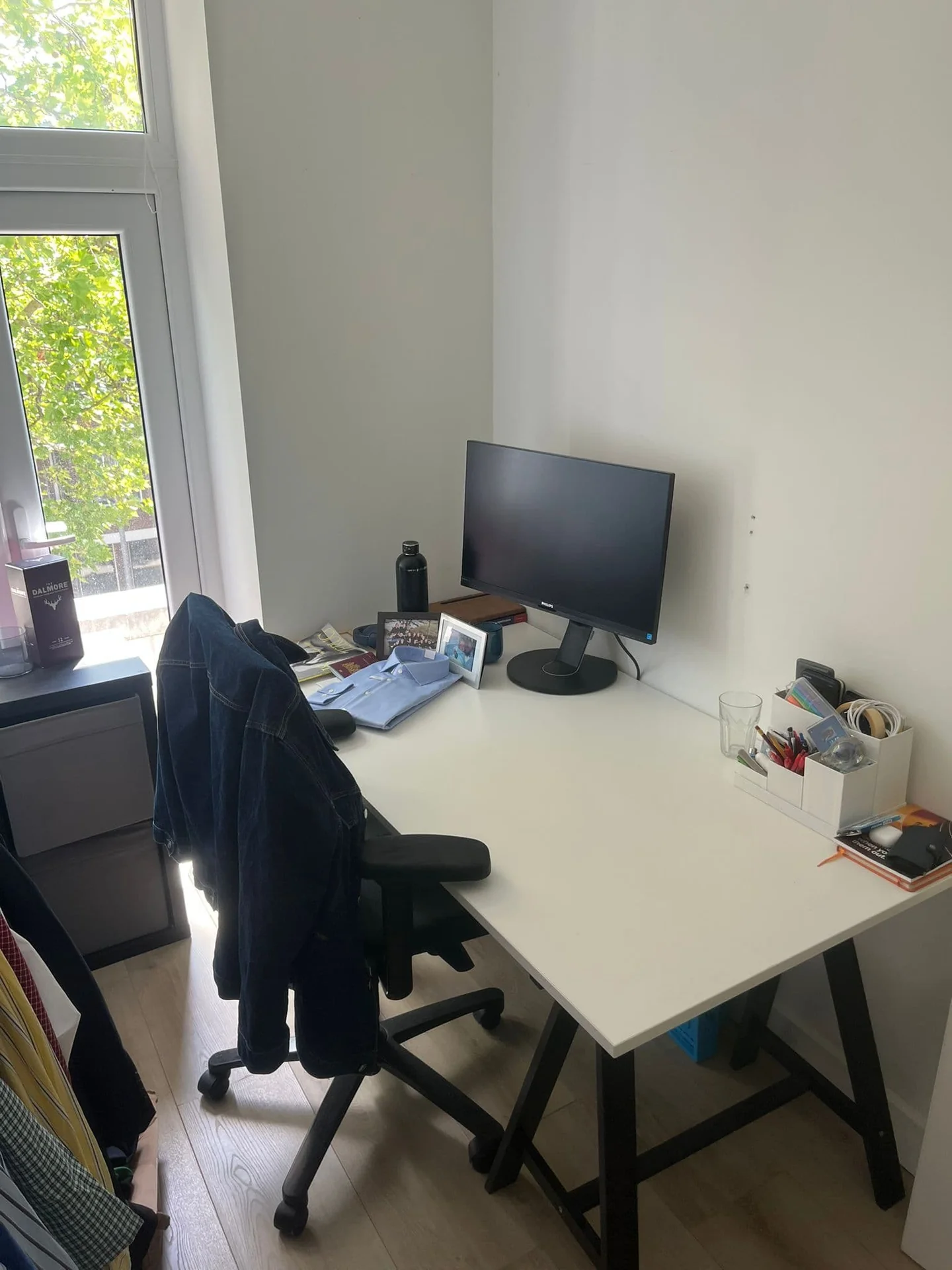 Foto van de Kamer gelegen aan de Mathenesserweg in Rotterdam