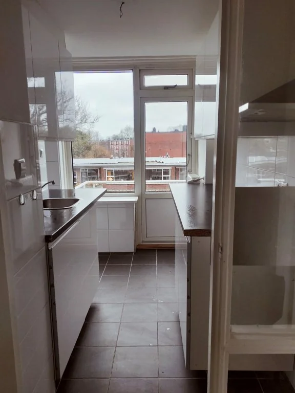 geblurde versie van de foto als achtergrond