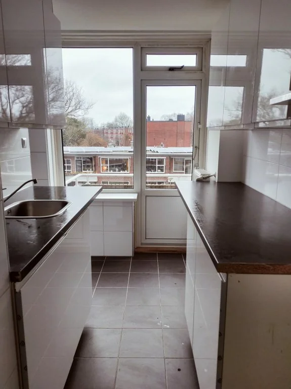geblurde versie van de foto als achtergrond