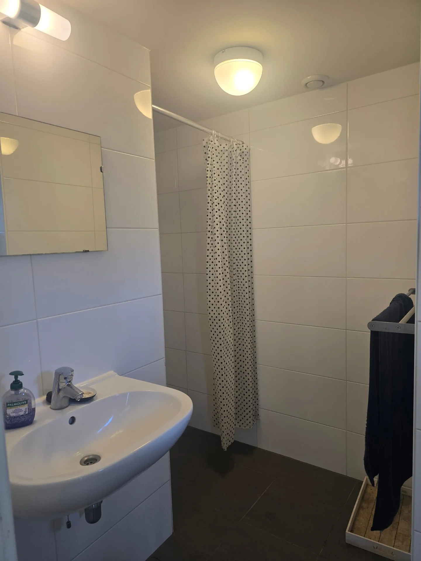 Foto van de Kamer gelegen aan de Leenhofstraat in Amsterdam