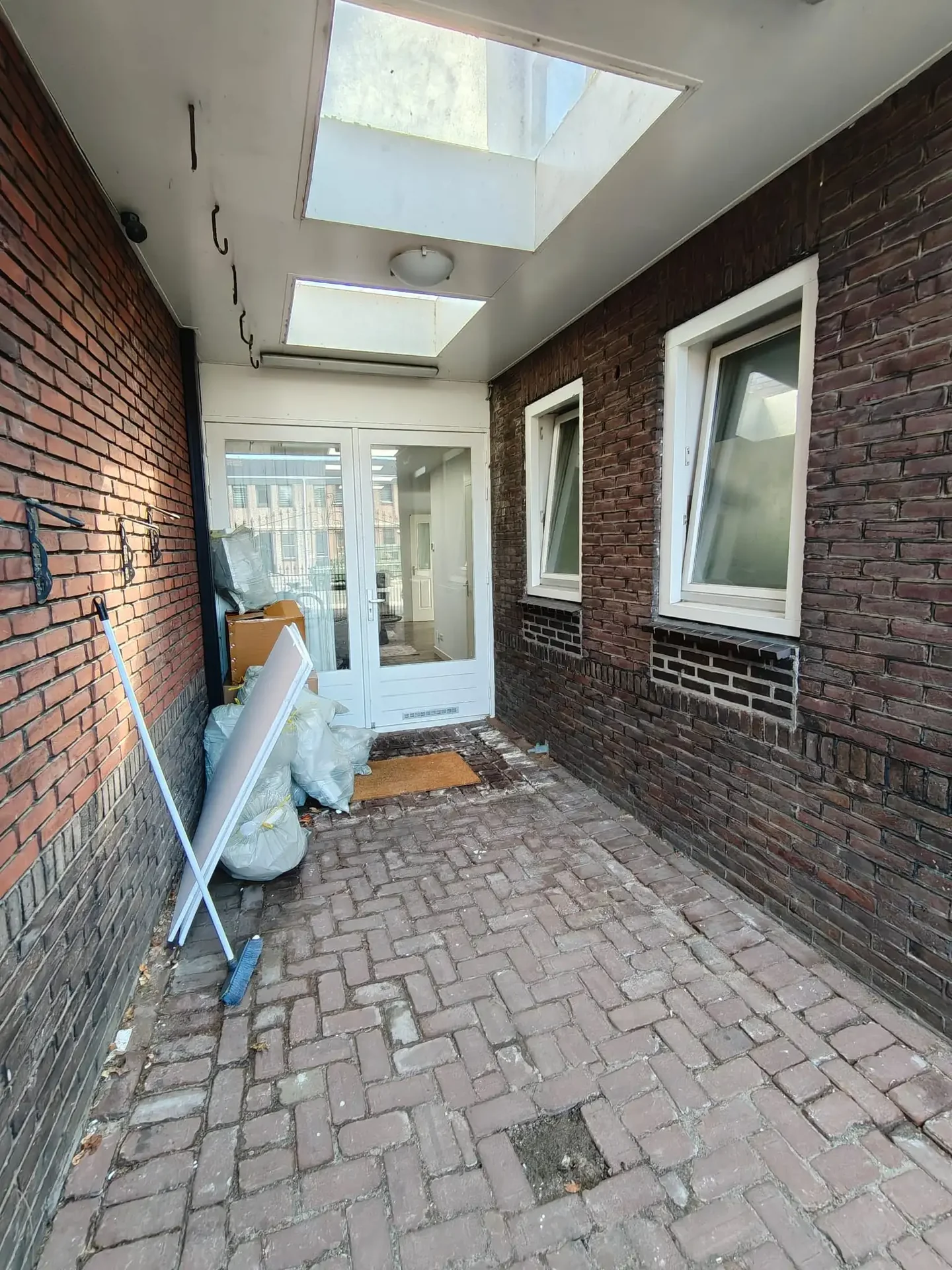 geblurde versie van de foto als achtergrond