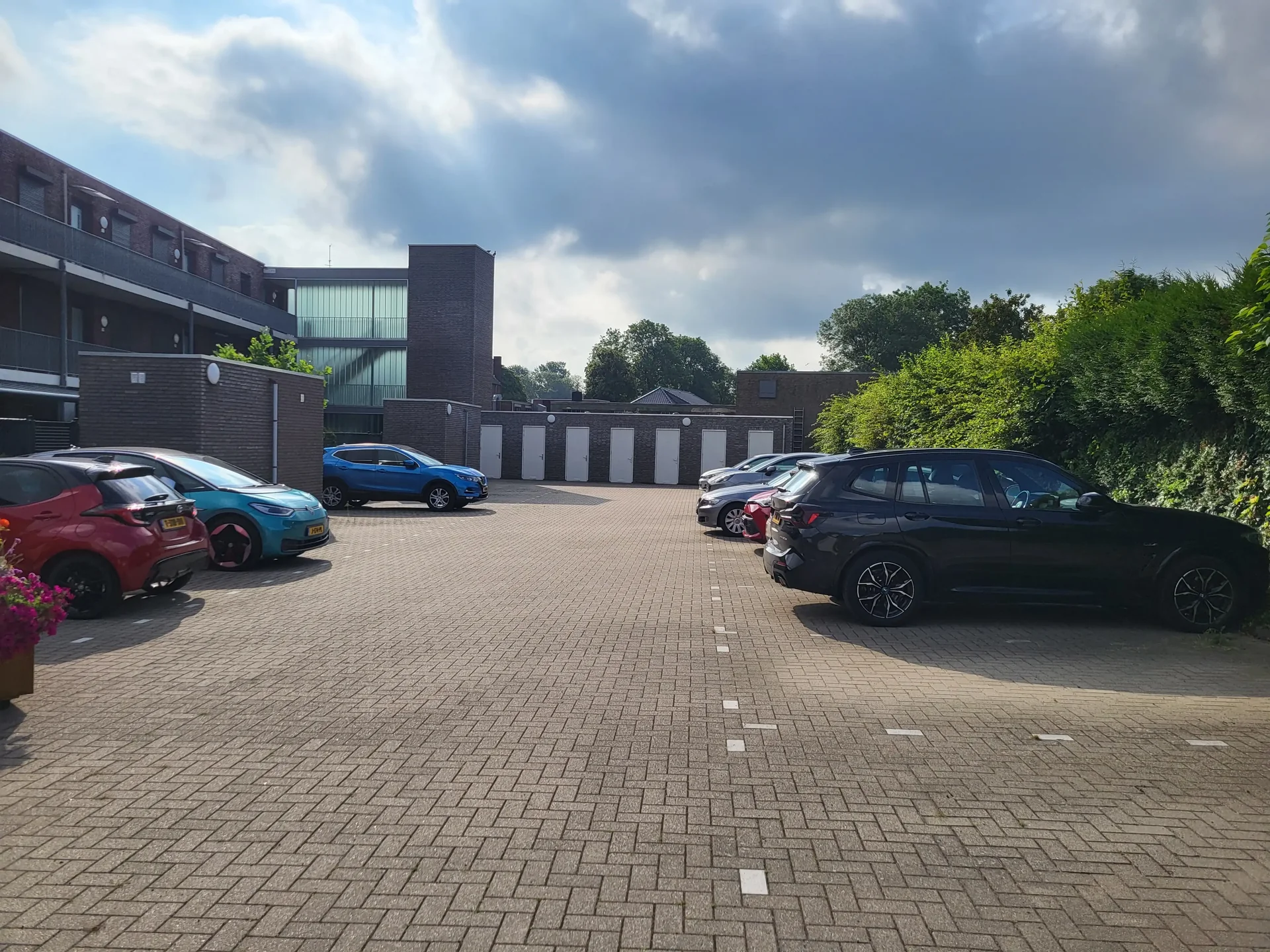 geblurde versie van de foto als achtergrond