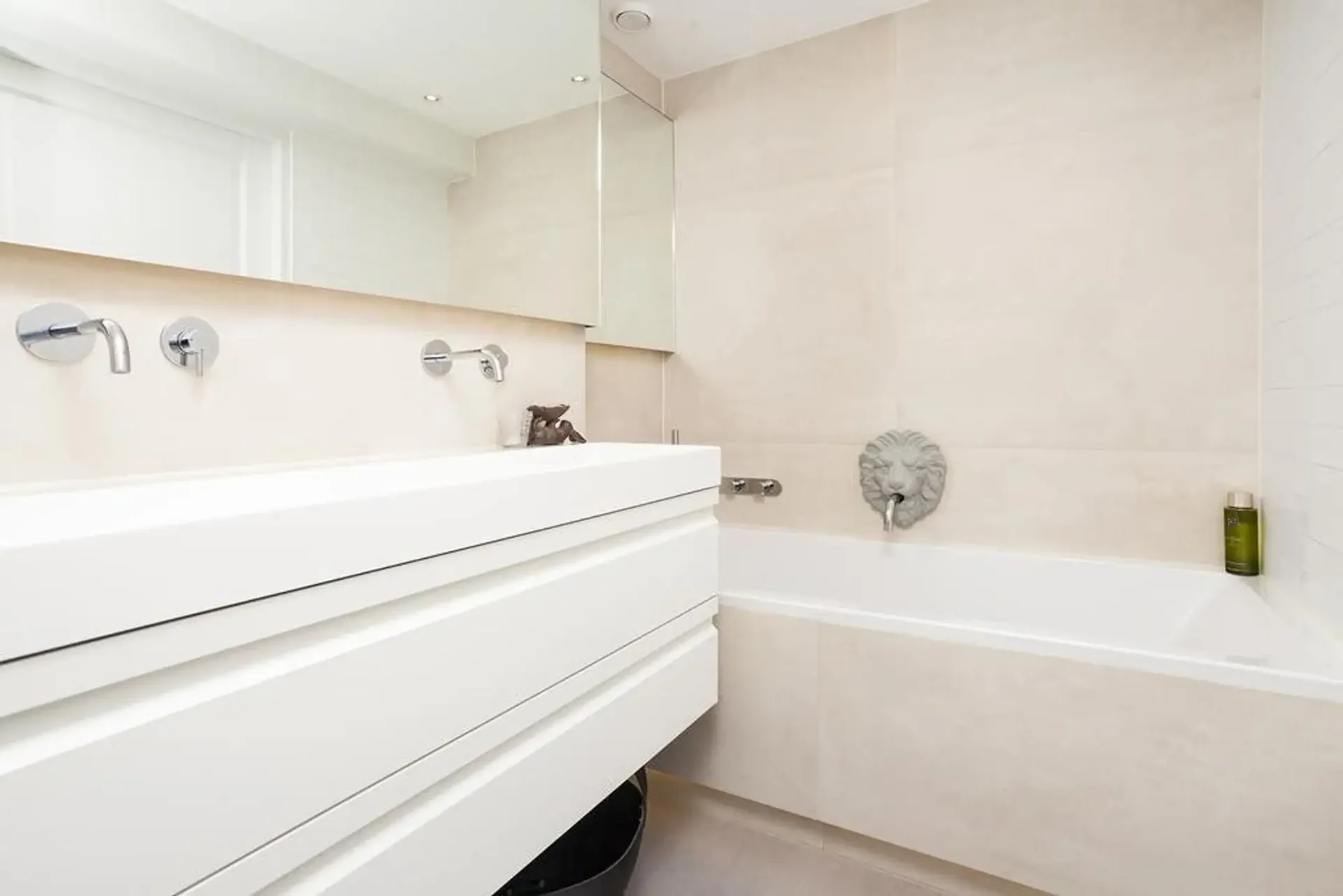 Foto van de Appartement gelegen aan de Veembroederhof in Amsterdam