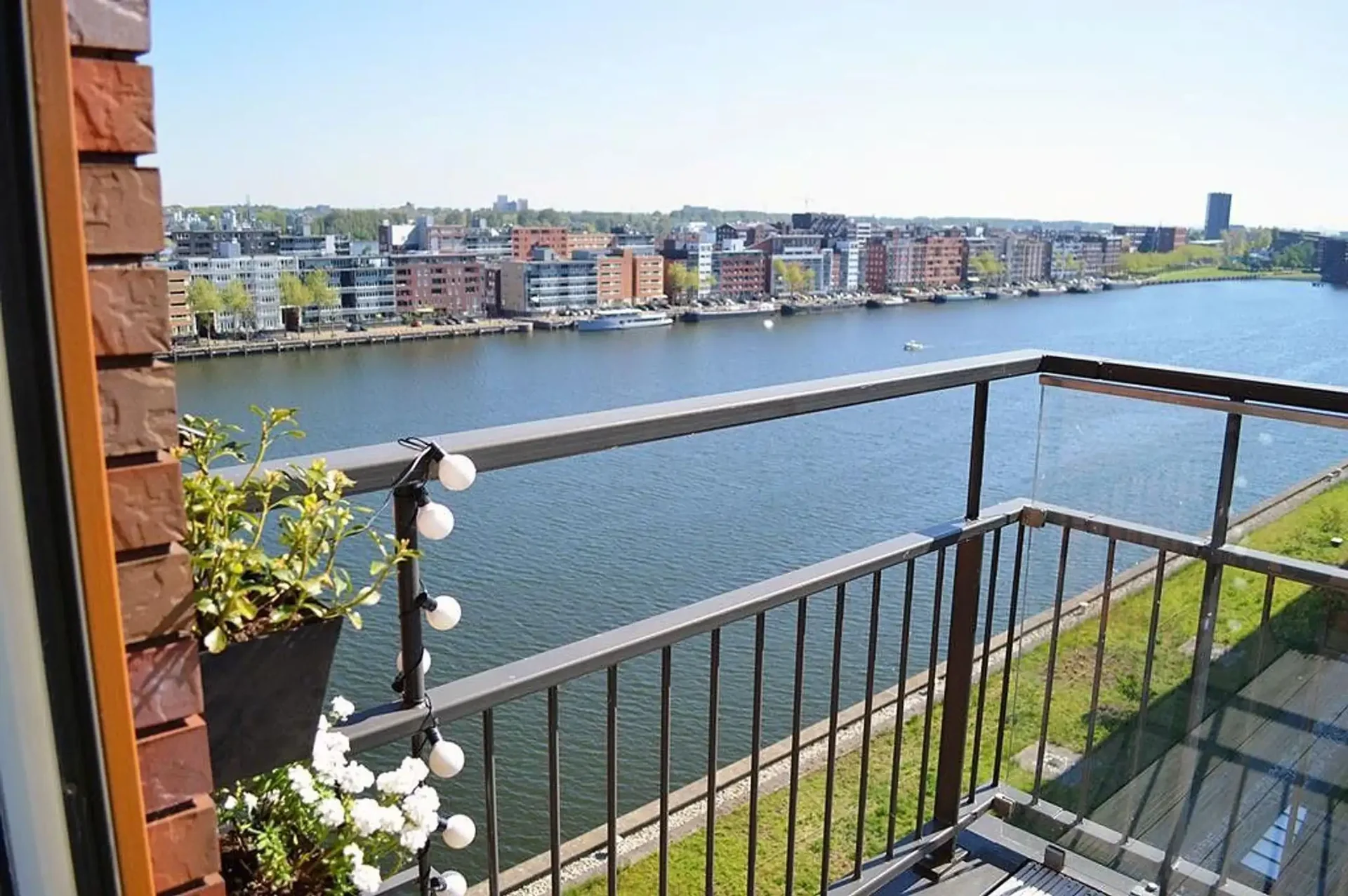 Foto van de Appartement gelegen aan de Veembroederhof in Amsterdam