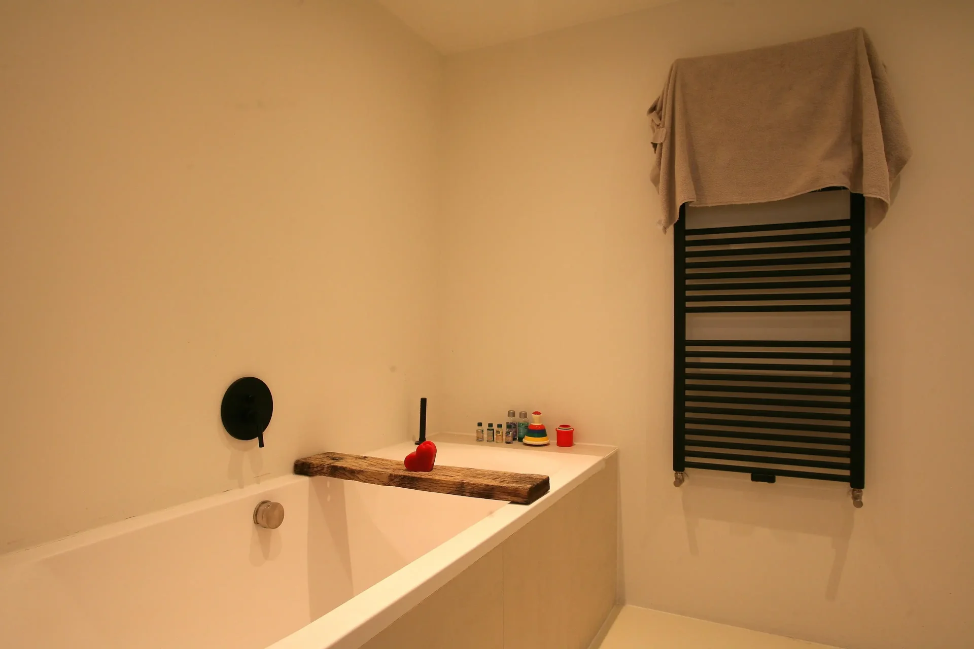 Foto van de Appartement gelegen aan de Tollensstraat in Den Haag