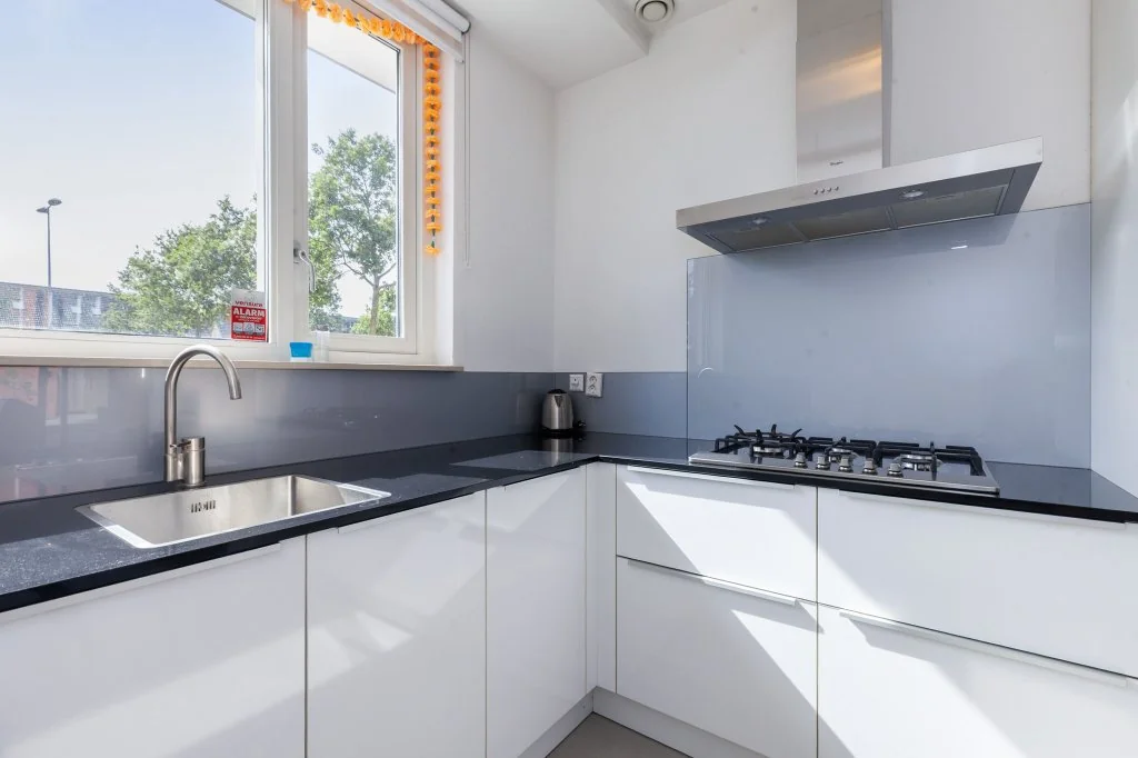 geblurde versie van de foto als achtergrond