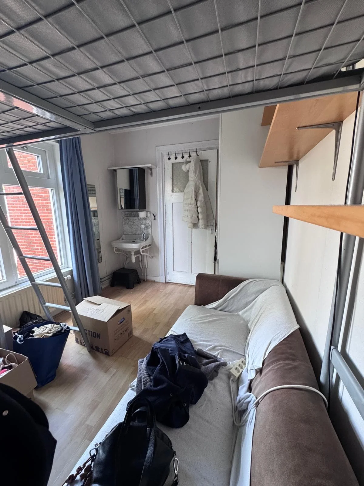 Foto van de Kamer gelegen aan de Petrus Campersingel in Groningen