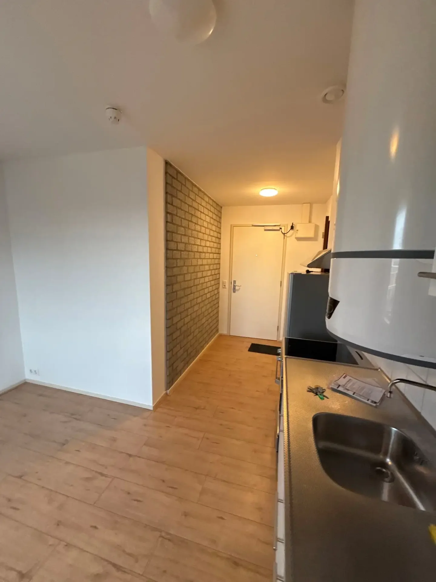 geblurde versie van de foto als achtergrond