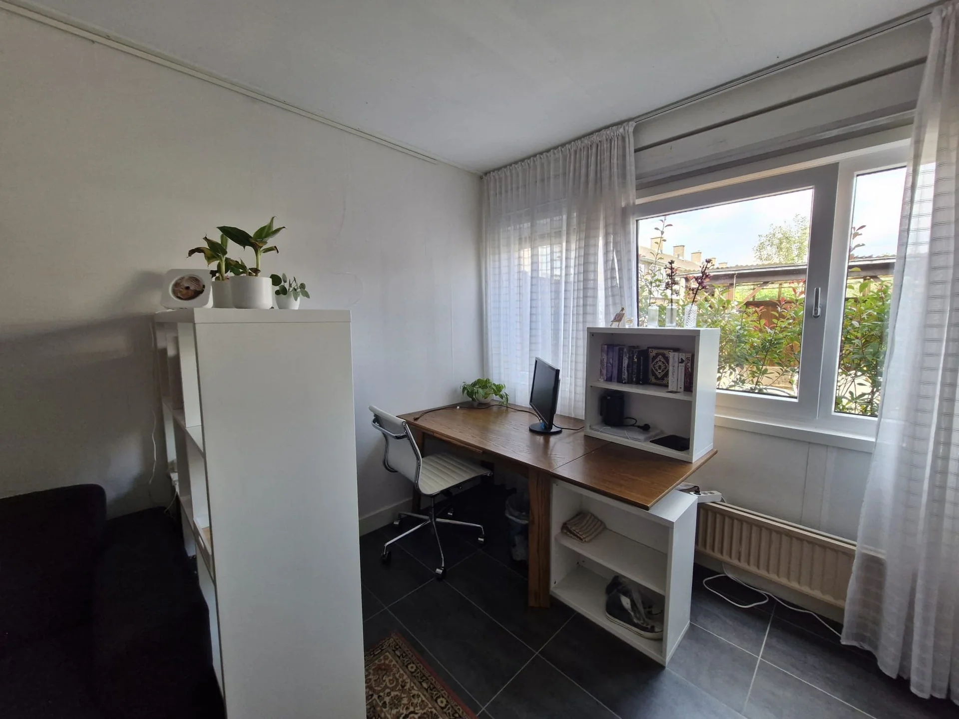 geblurde versie van de foto als achtergrond