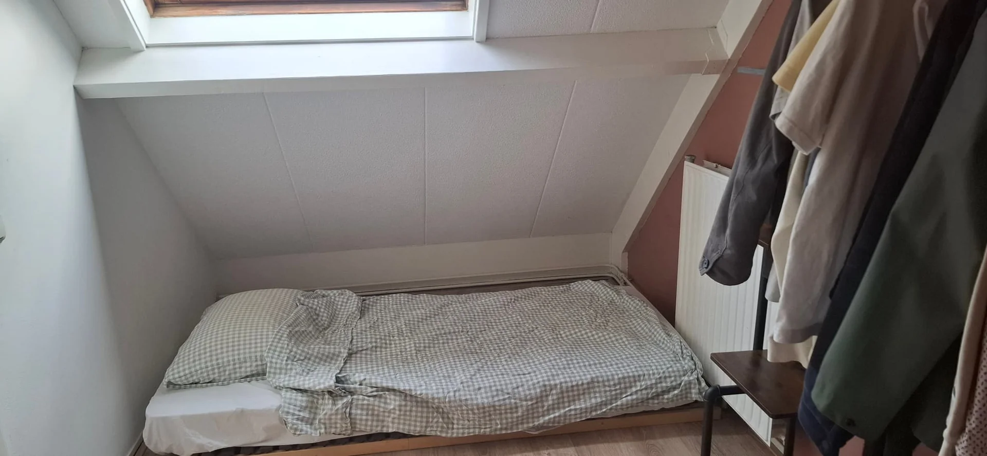 Foto van de Kamer gelegen aan de Achterstraat in Alkmaar