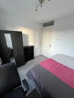 Foto van de Kamer gelegen aan de Zuidlarenstraat in Den Haag