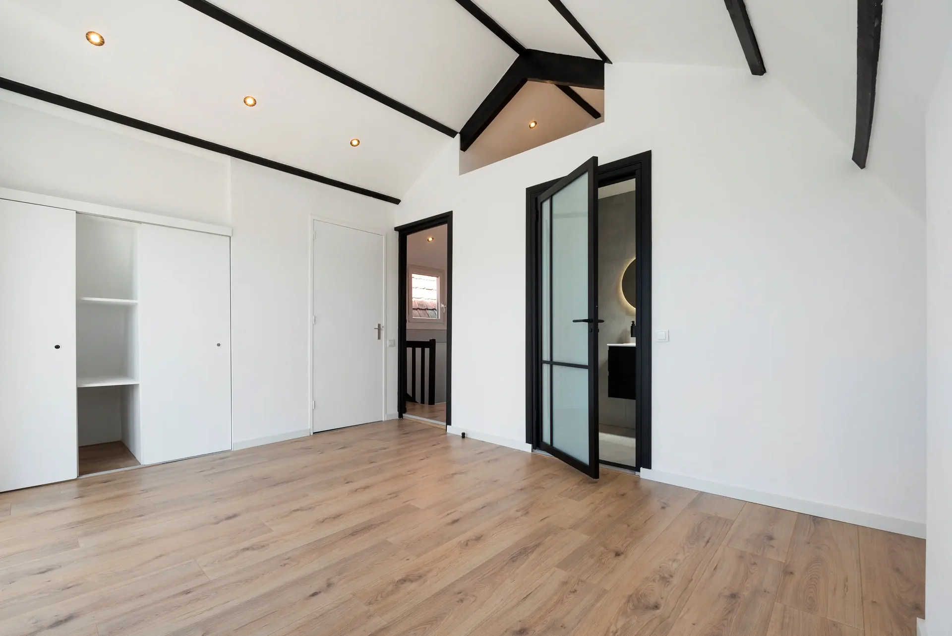 Foto van de Appartement gelegen aan de Randweg in Rotterdam