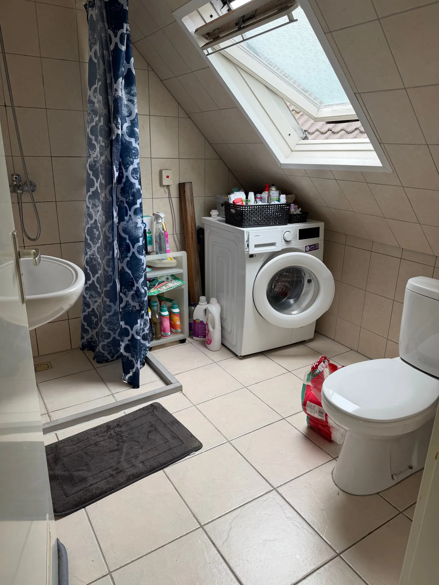 Foto van de Kamer gelegen aan de Nieuwe Binnenweg in Rotterdam
