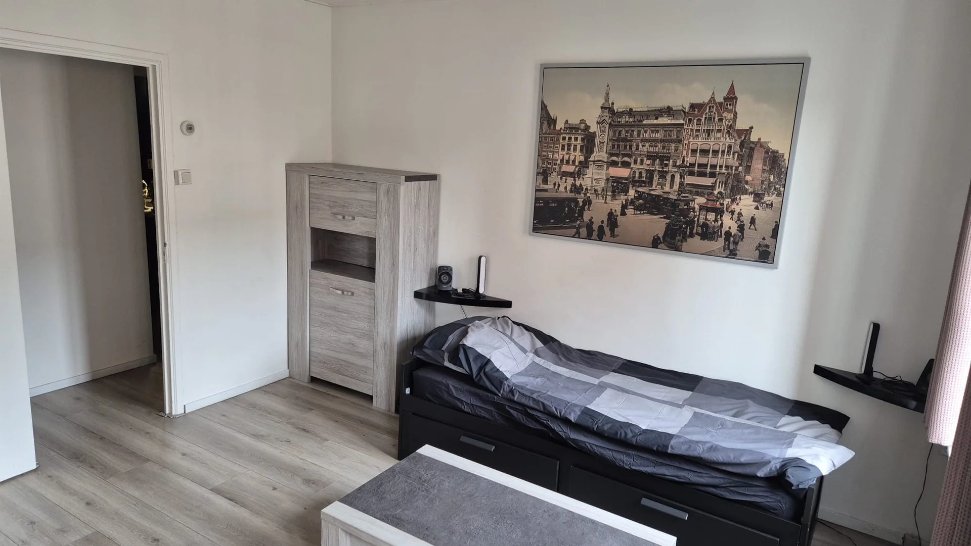 Foto van de Kamer gelegen aan de Jan Evertsenstraat in Amsterdam