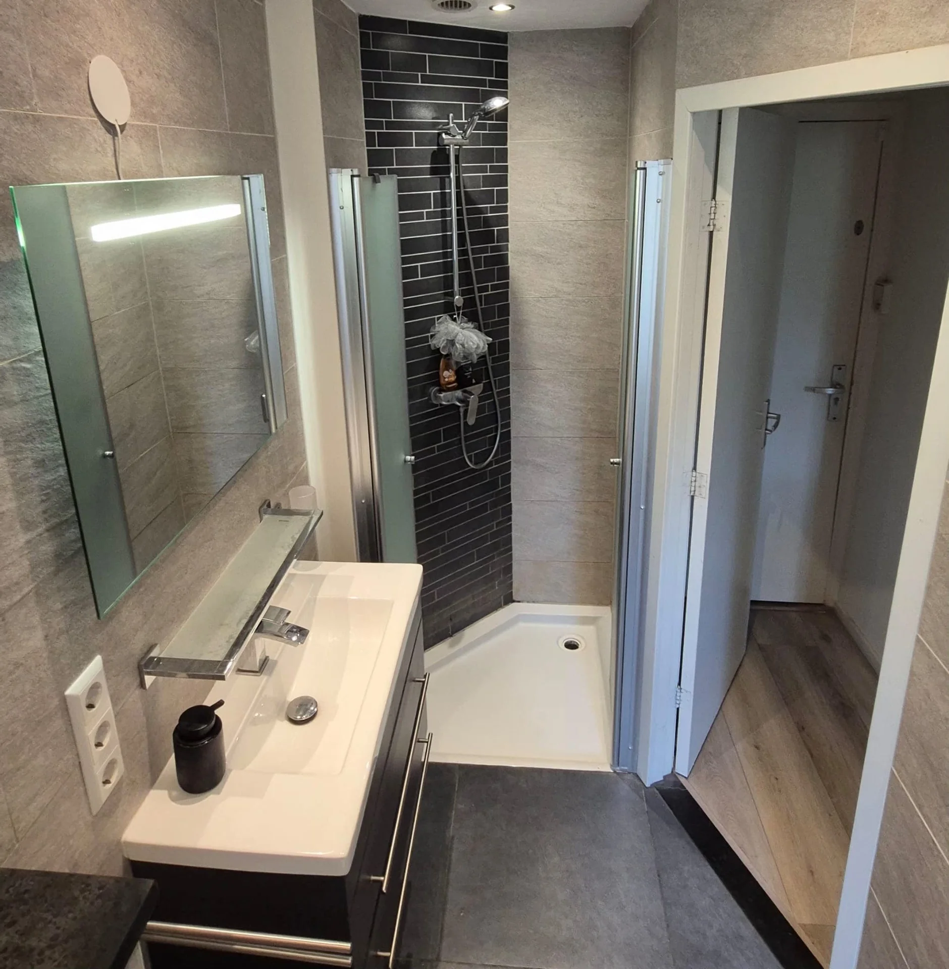 Foto van de Kamer gelegen aan de Jan Evertsenstraat in Amsterdam
