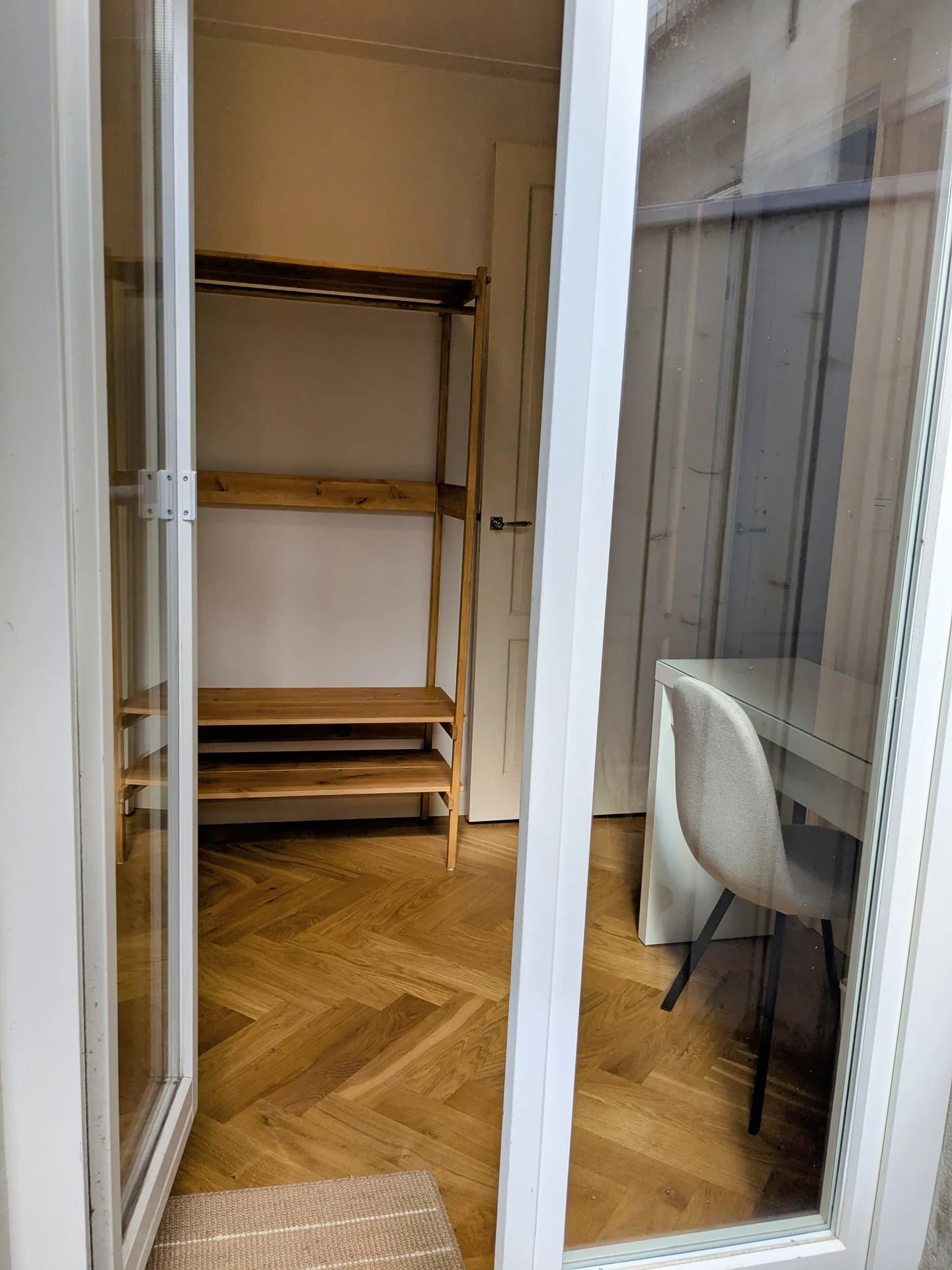 Foto van de Kamer gelegen aan de Bilderdijkstraat in Amsterdam