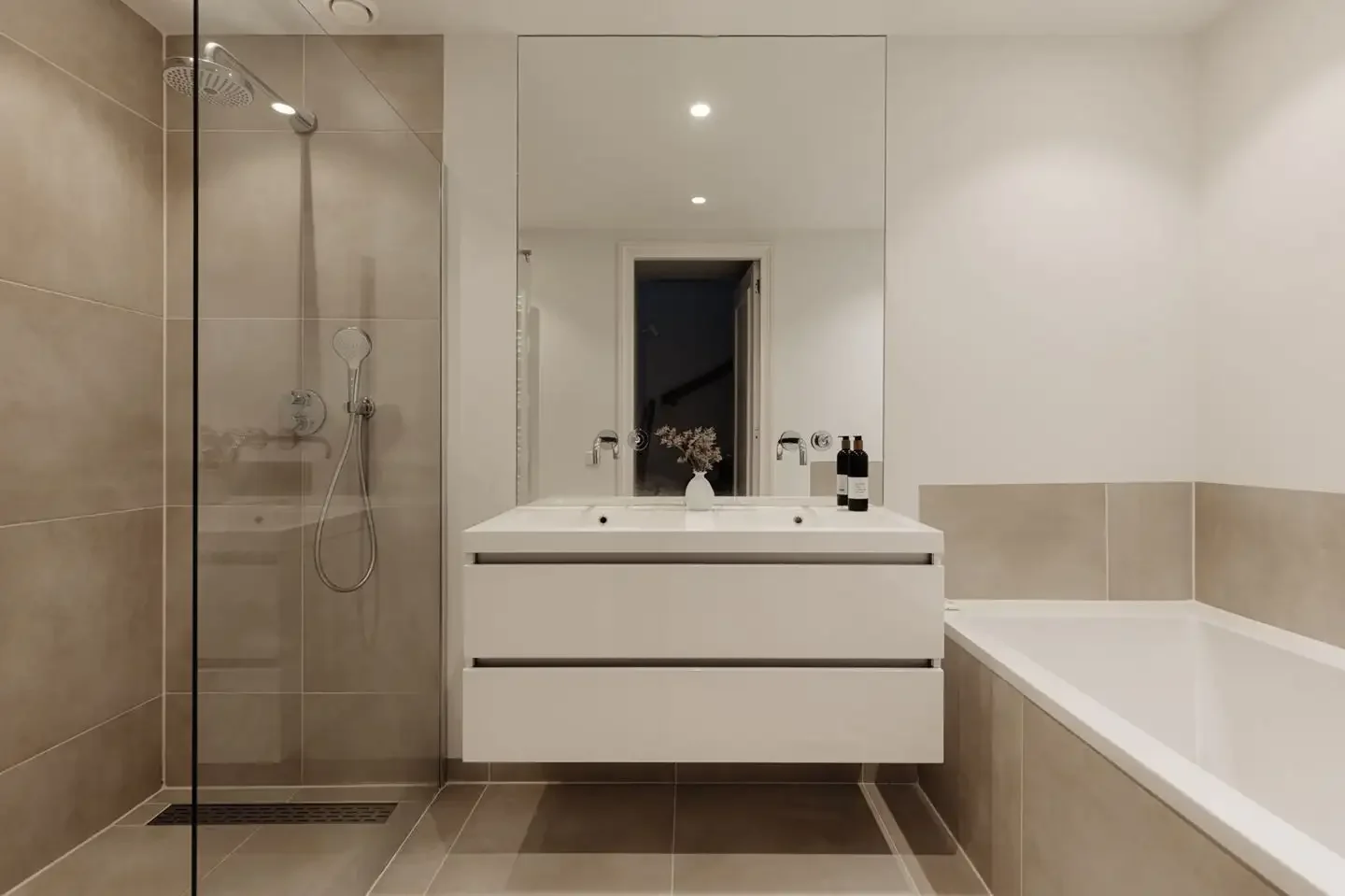 Foto van de Appartement gelegen aan de Eerste Jan van der Heijdenstraat in Amsterdam