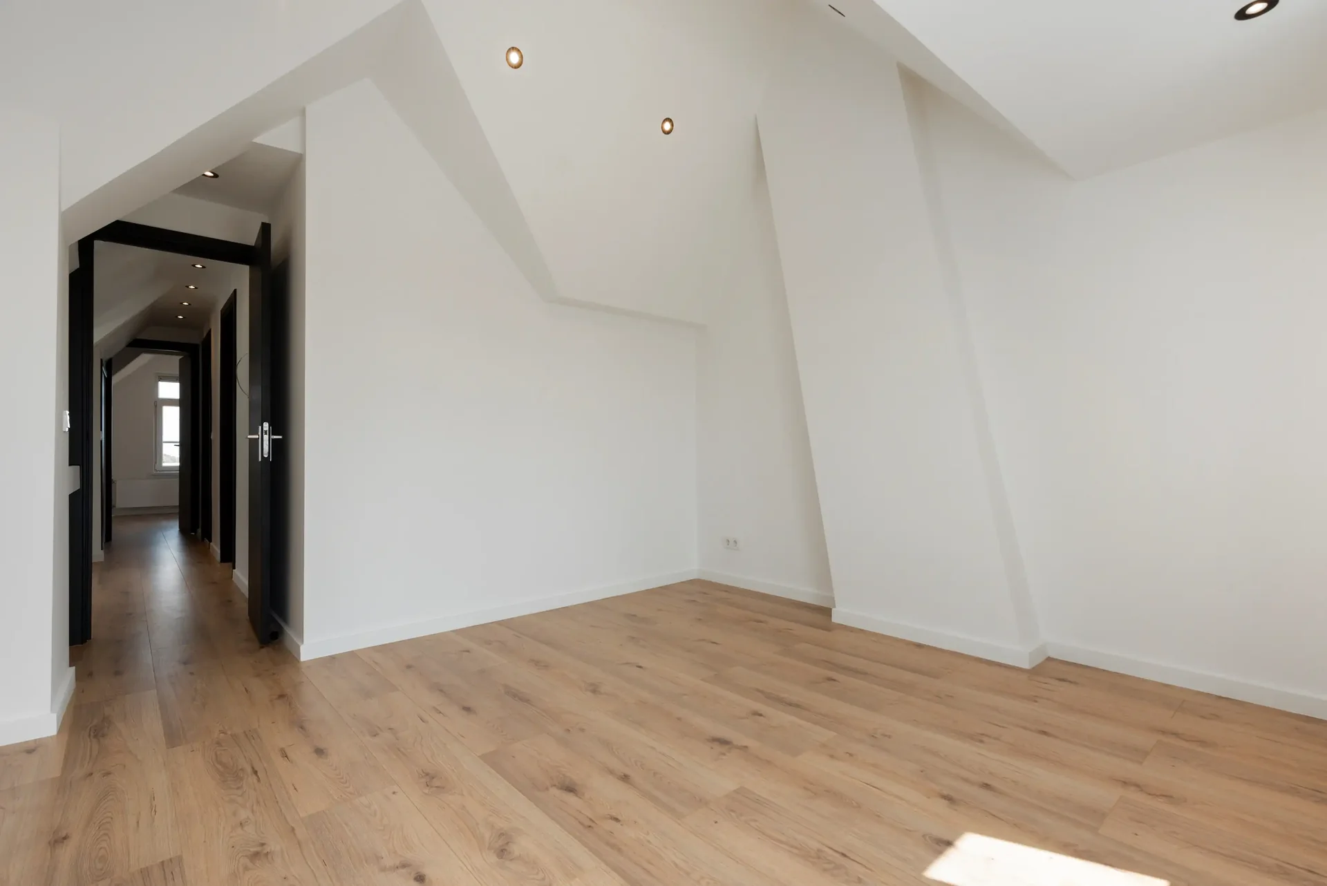 Foto van de Appartement gelegen aan de Randweg in Rotterdam