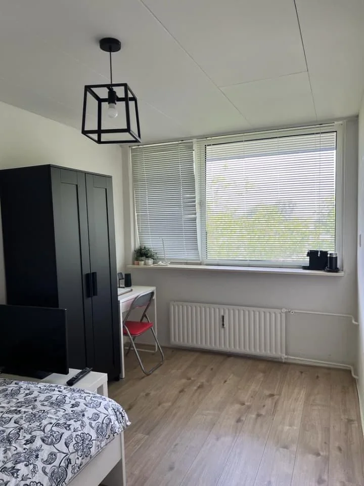 Foto van de Kamer gelegen aan de Ruys de Beerenbrouckstraat in Amsterdam