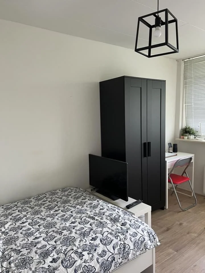 Foto van de Kamer gelegen aan de Ruys de Beerenbrouckstraat in Amsterdam