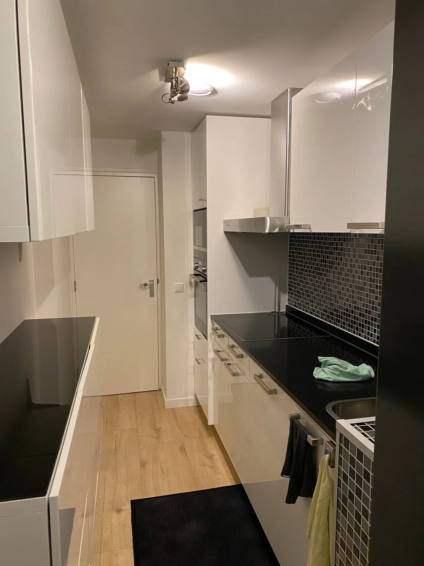 Foto van de Kamer gelegen aan de Leenhofstraat in Amsterdam