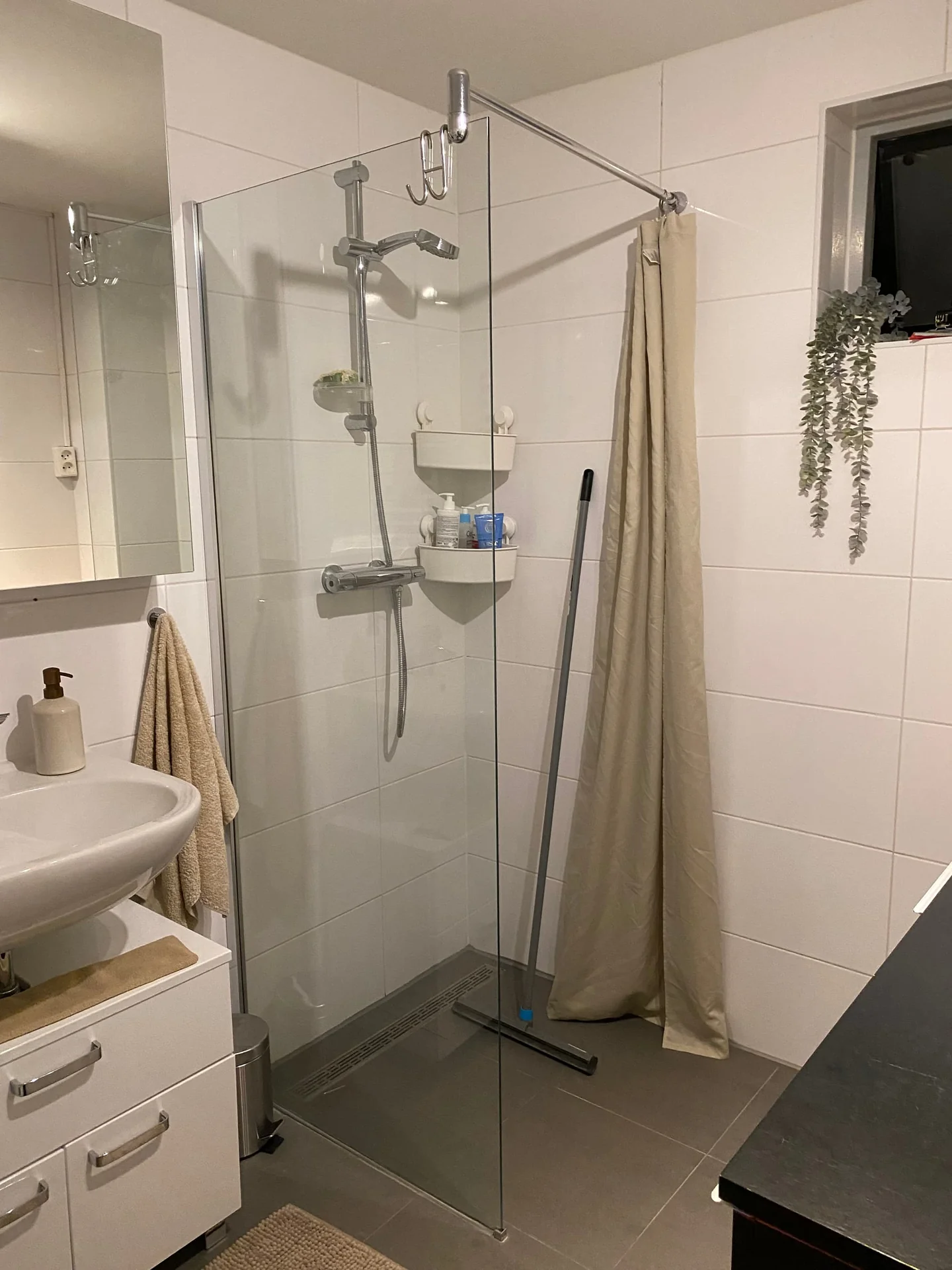 Foto van de Kamer gelegen aan de Leenhofstraat in Amsterdam