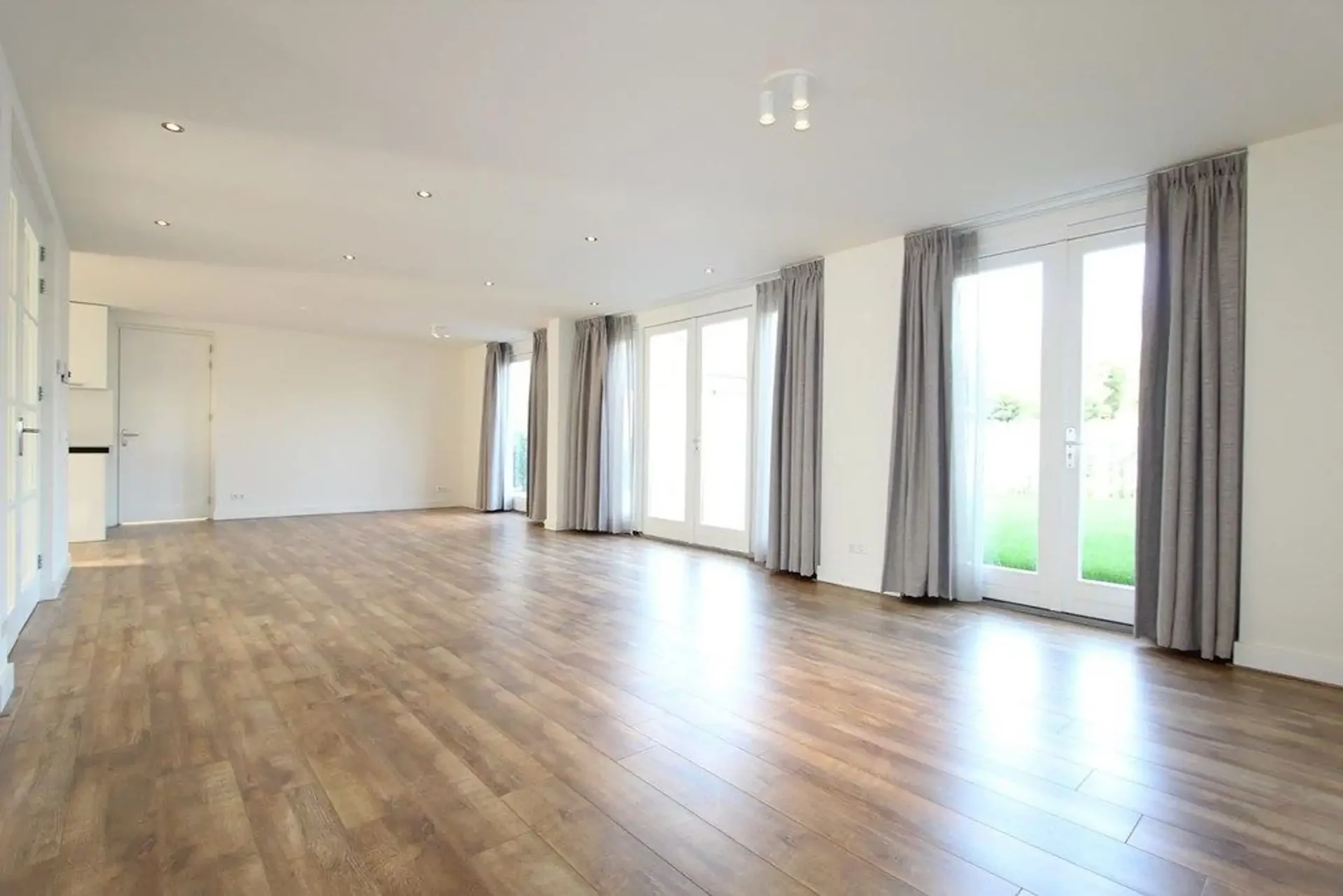 Foto van de Appartement gelegen aan de Mr. S. van Houtenlaan in Amstelveen