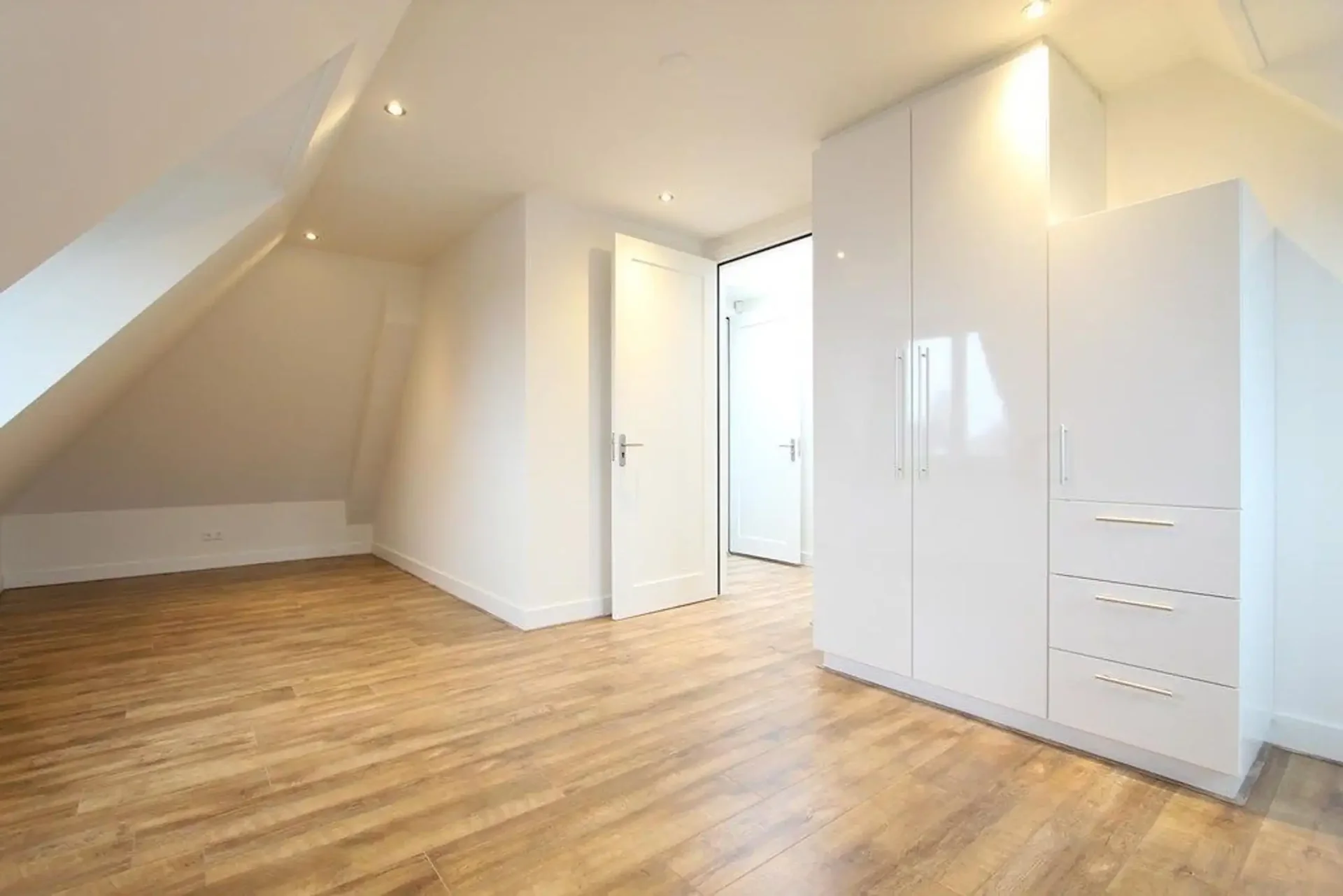 Foto van de Appartement gelegen aan de Mr. S. van Houtenlaan in Amstelveen