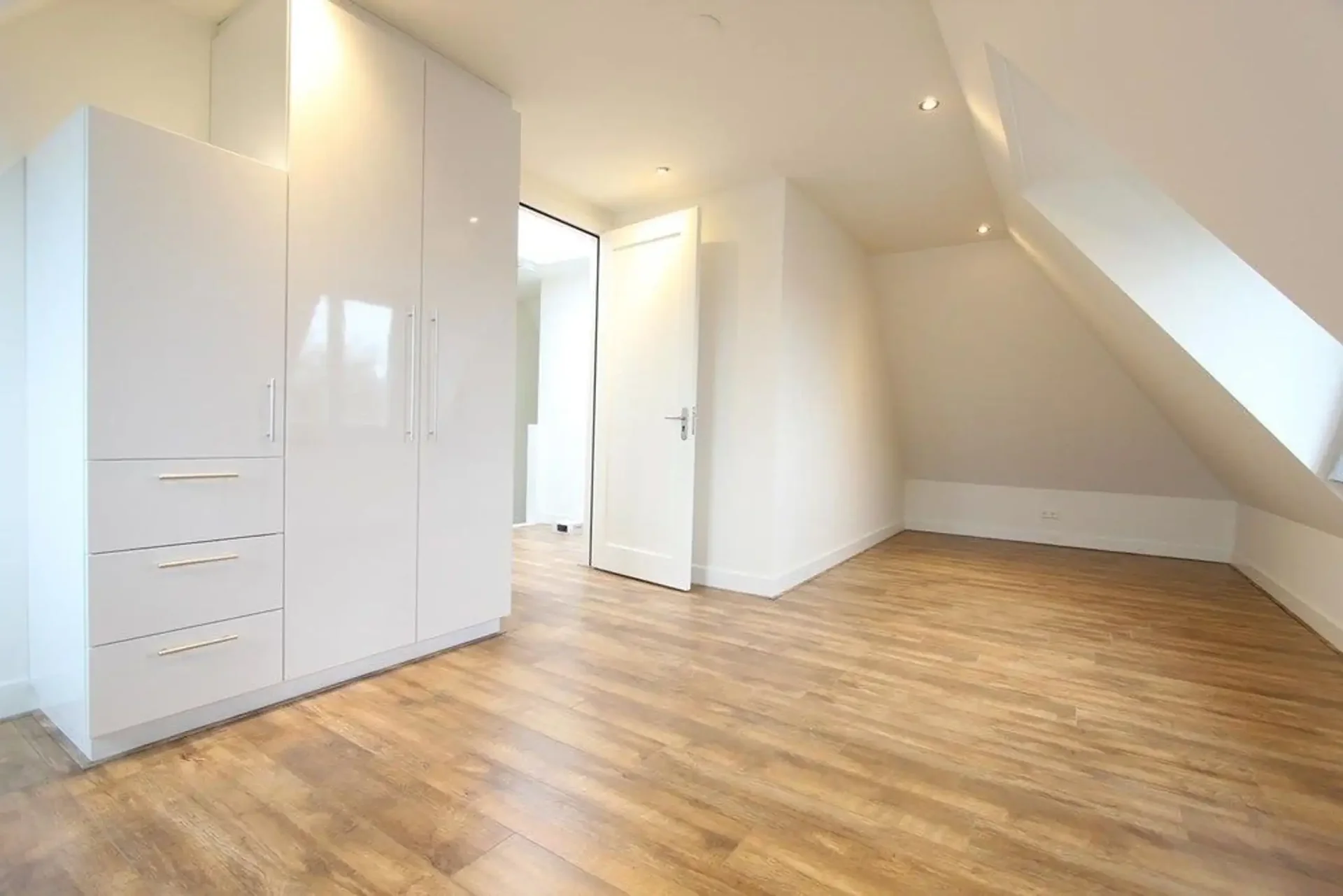 Foto van de Appartement gelegen aan de Mr. S. van Houtenlaan in Amstelveen