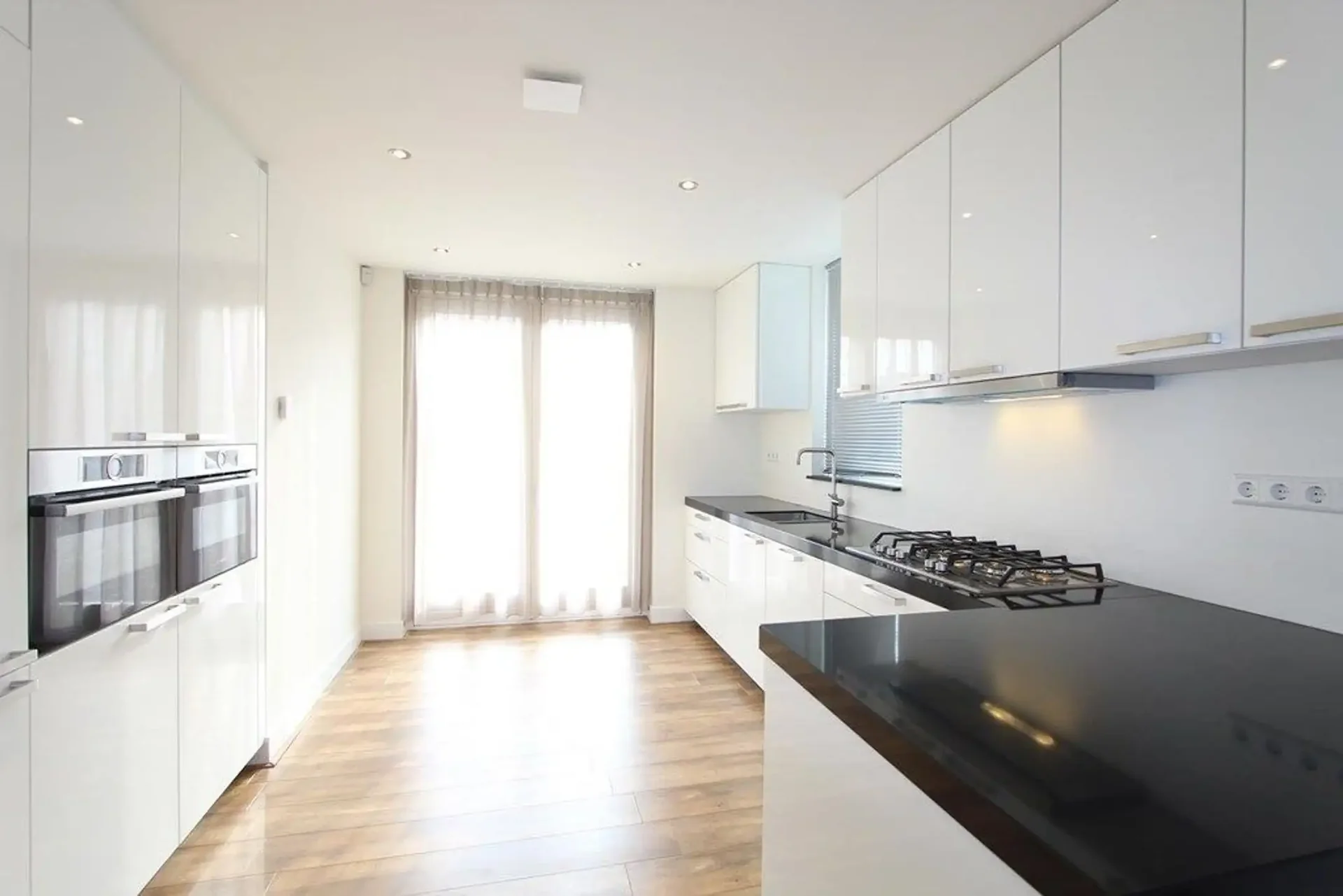 Foto van de Appartement gelegen aan de Mr. S. van Houtenlaan in Amstelveen