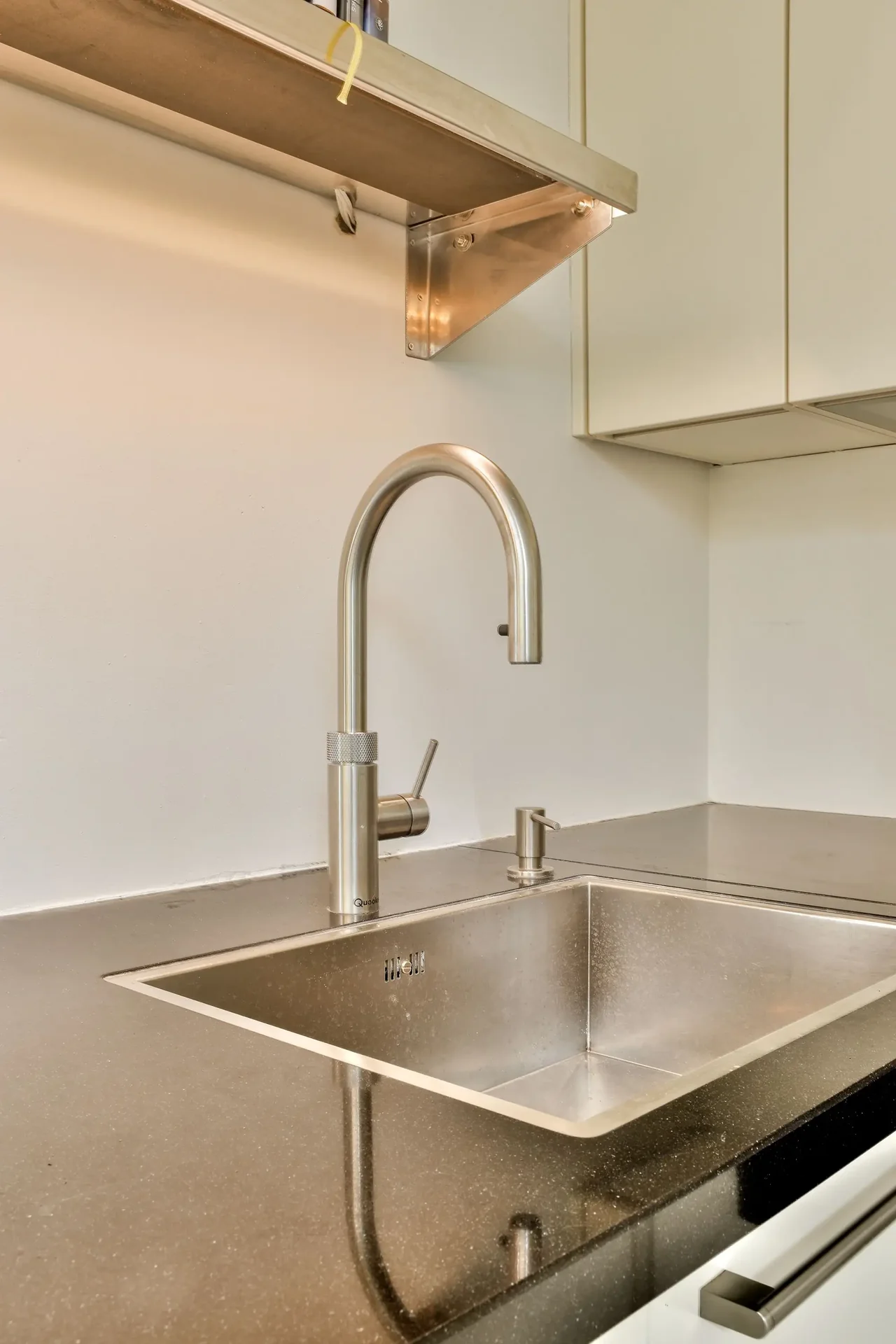 Foto van de Appartement gelegen aan de Lizzy Ansinghstraat in Amsterdam