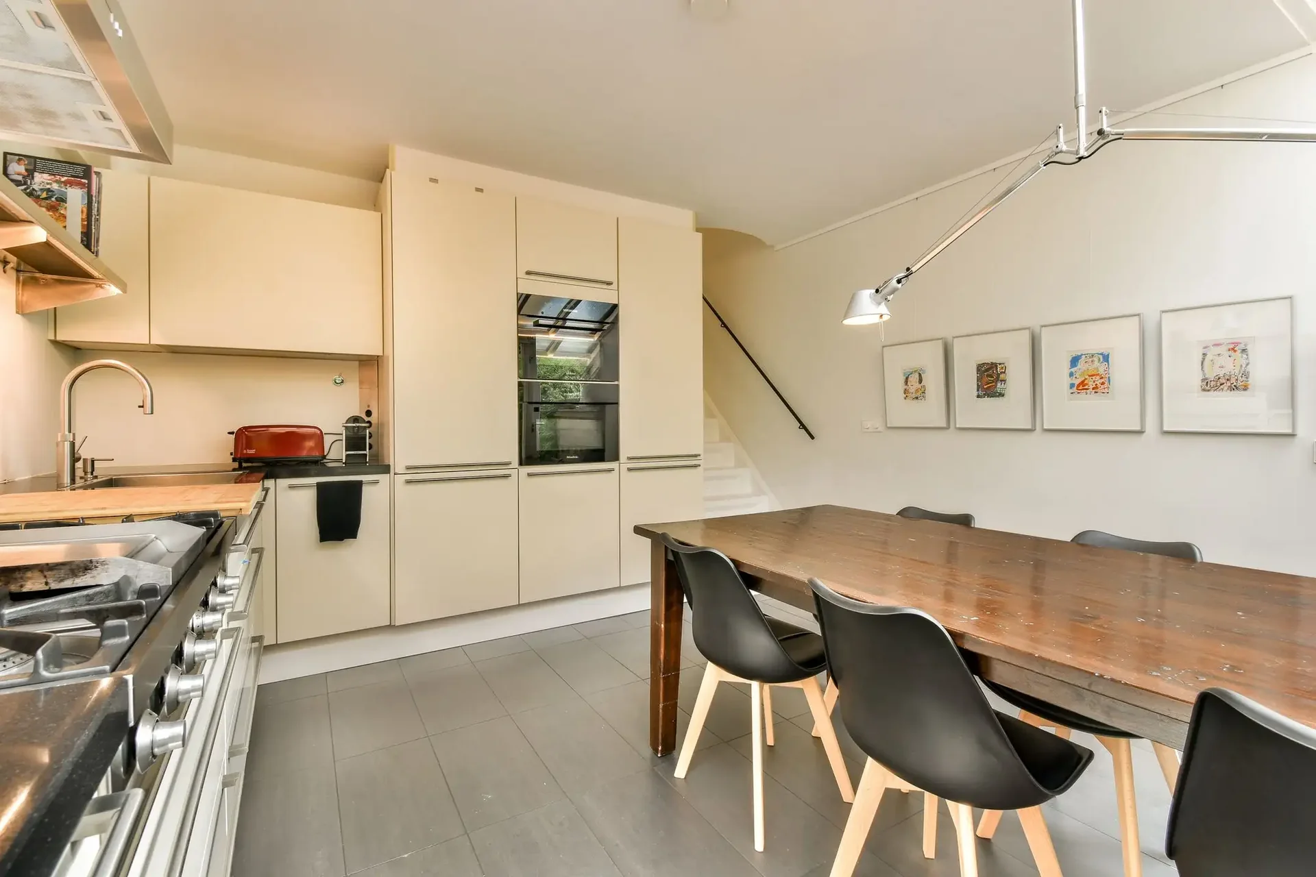 Foto van de Appartement gelegen aan de Lizzy Ansinghstraat in Amsterdam