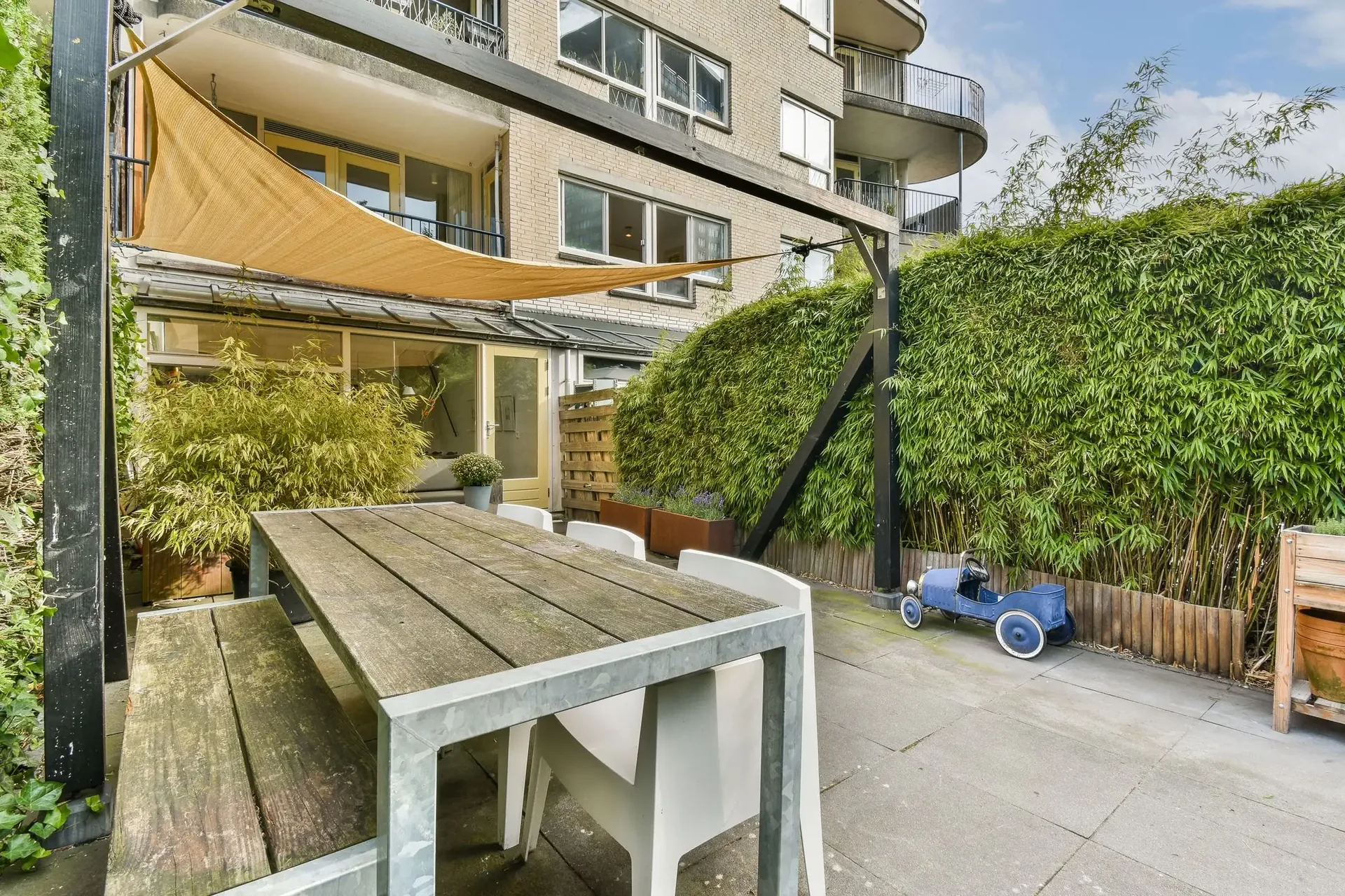 Foto van de Appartement gelegen aan de Lizzy Ansinghstraat in Amsterdam