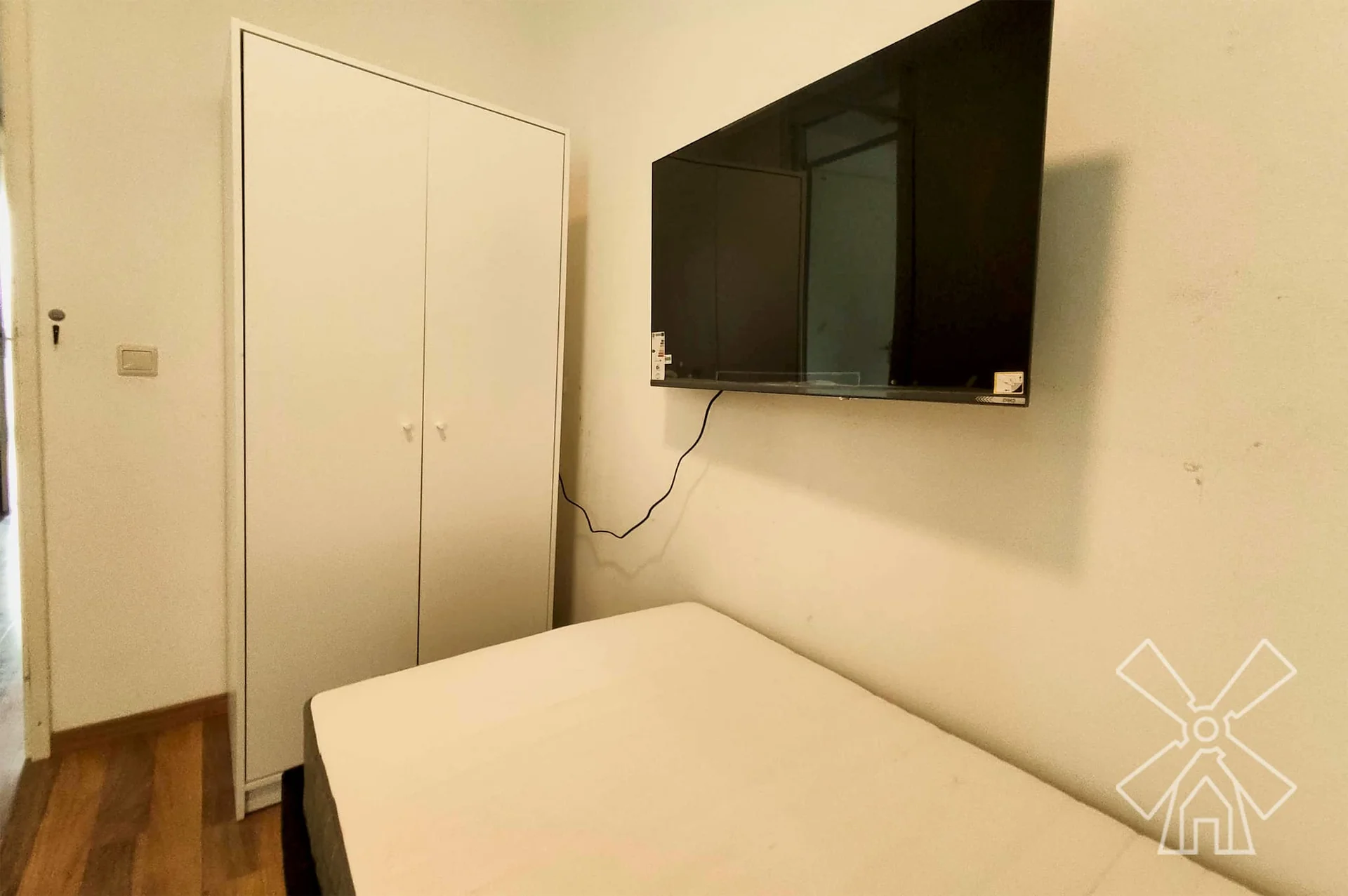Foto van de Kamer gelegen aan de Schlegelstraat in Den Haag