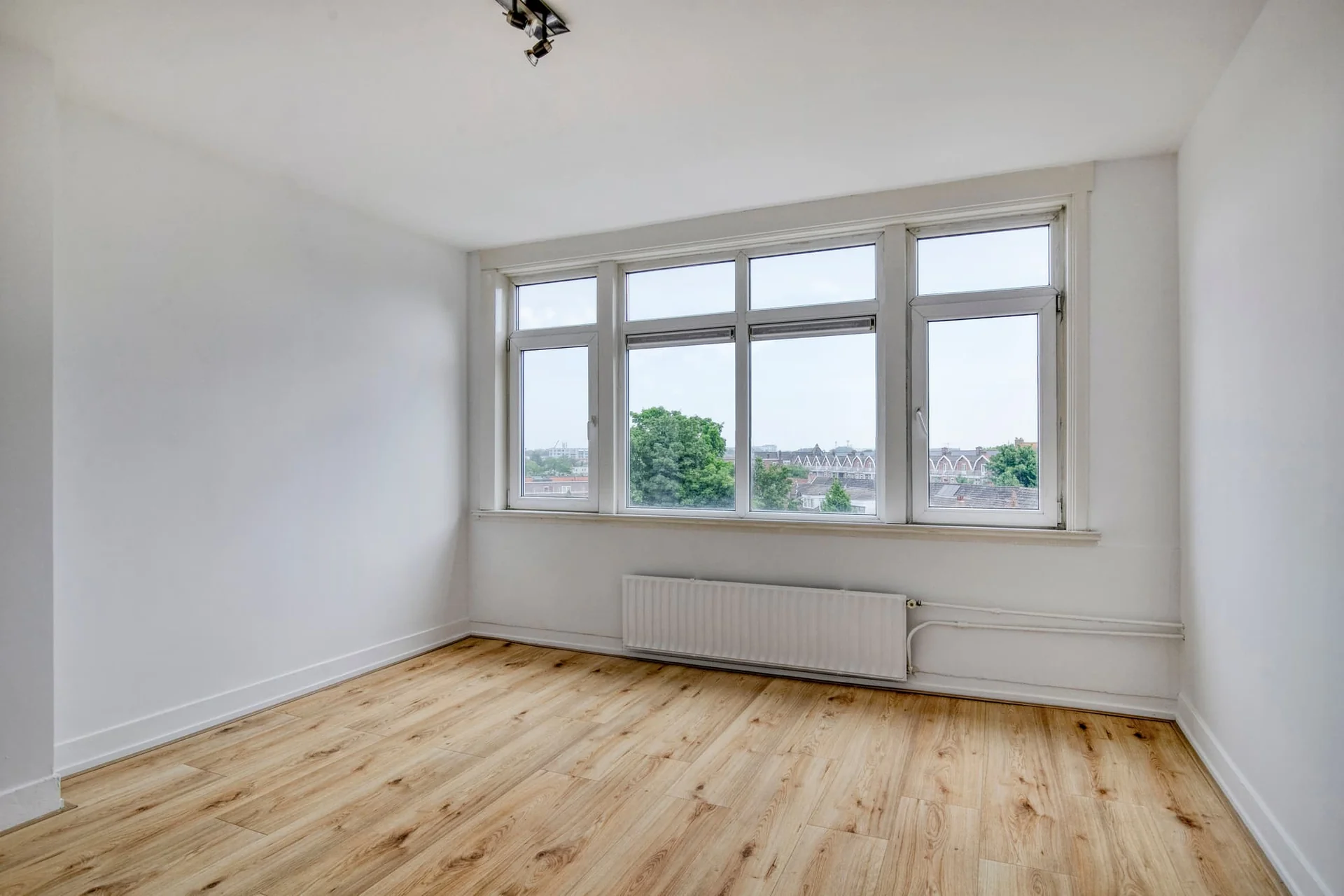 Foto van de Appartement gelegen aan de Dordtselaan in Rotterdam