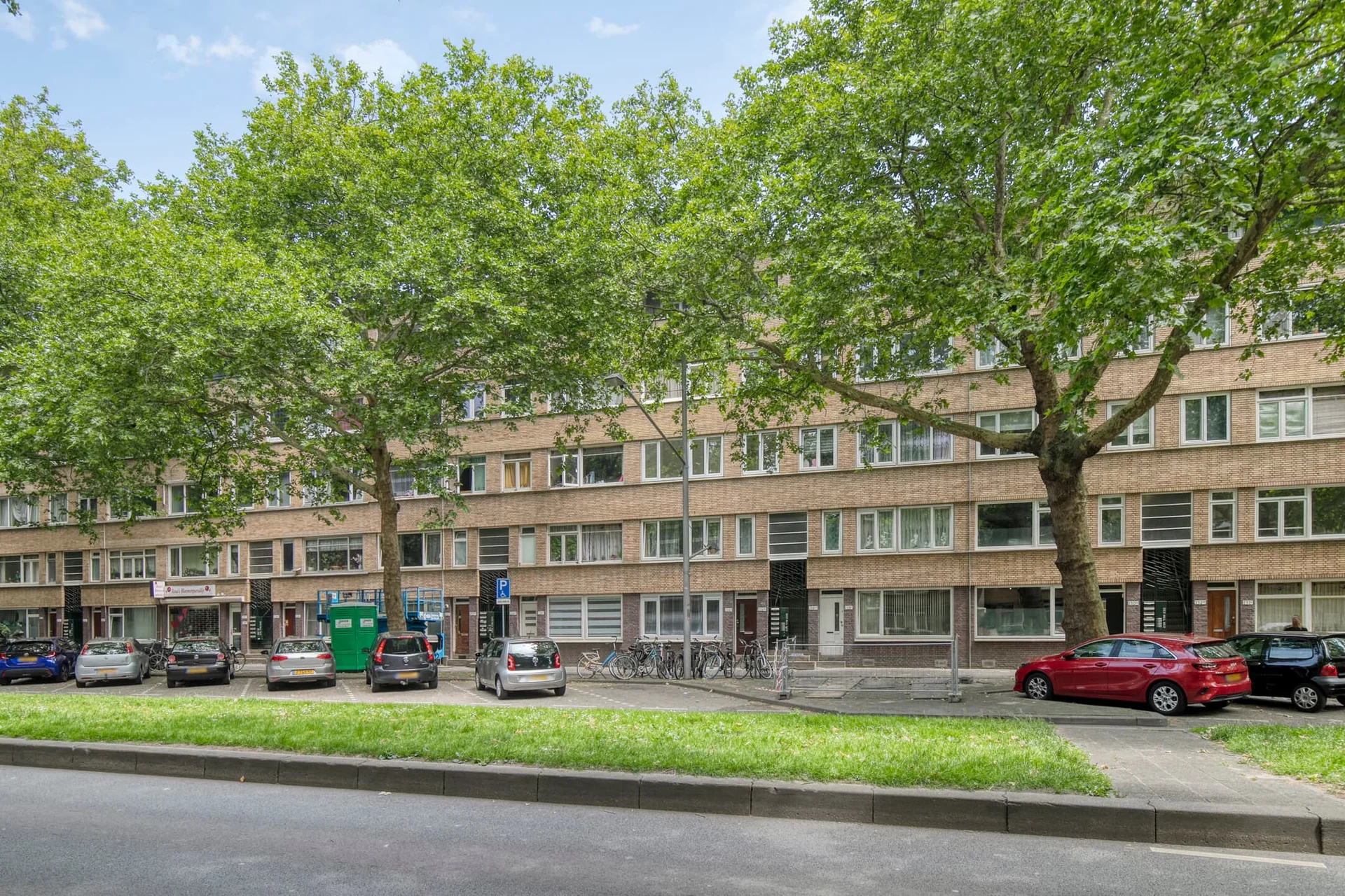 Foto van de Appartement gelegen aan de Dordtselaan in Rotterdam