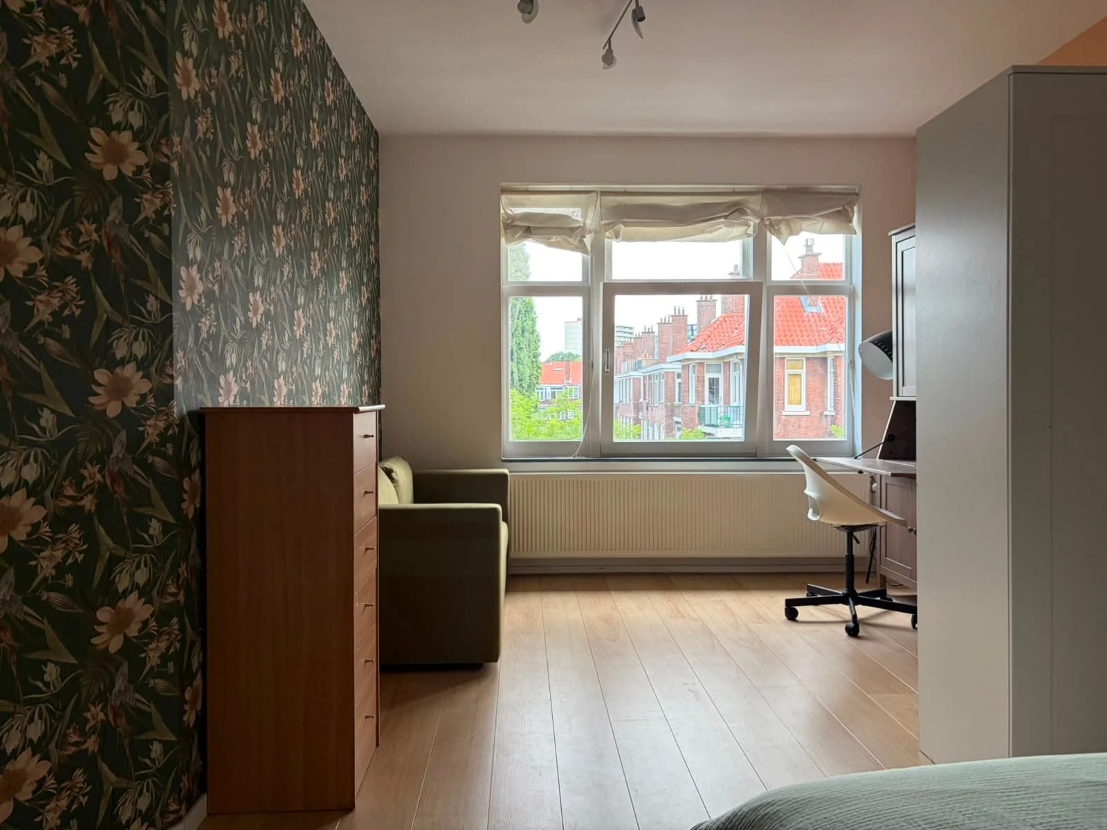 Foto van de Kamer gelegen aan de Anna Bijnslaan in Den Haag