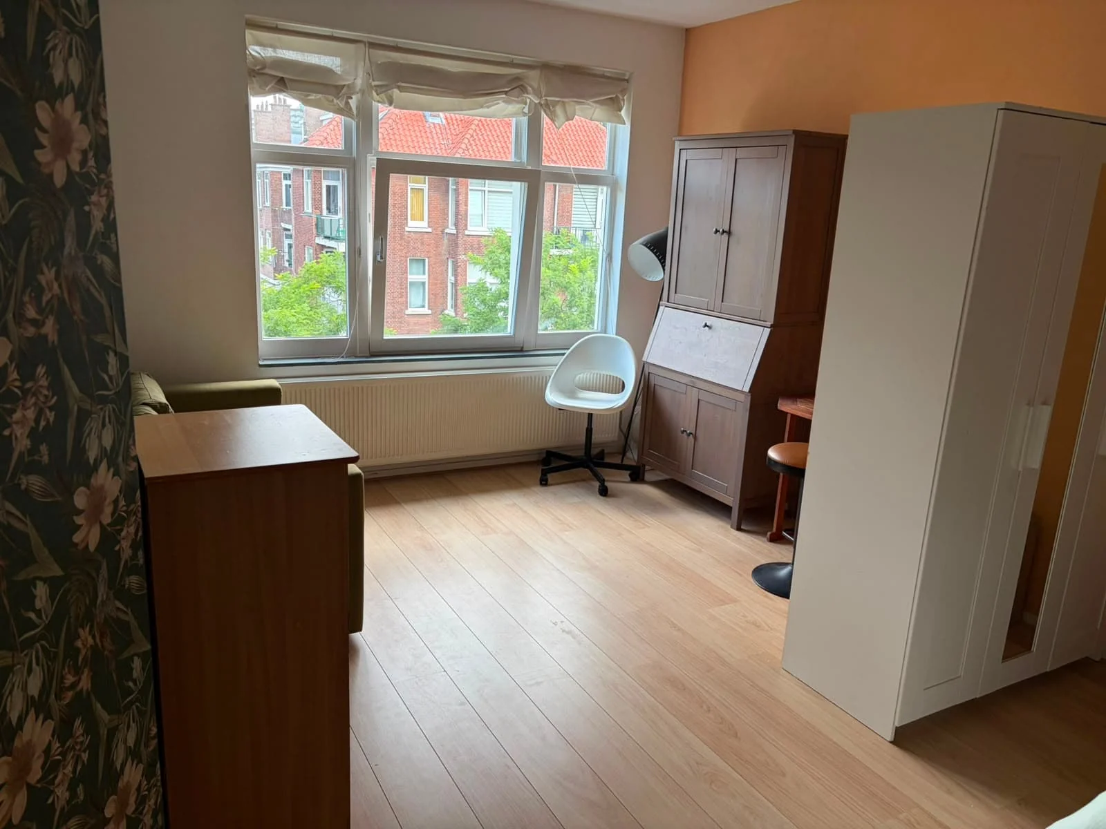 Foto van de Kamer gelegen aan de Anna Bijnslaan in Den Haag