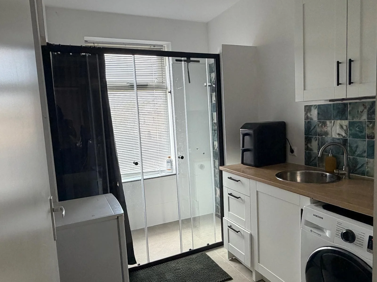geblurde versie van de foto als achtergrond