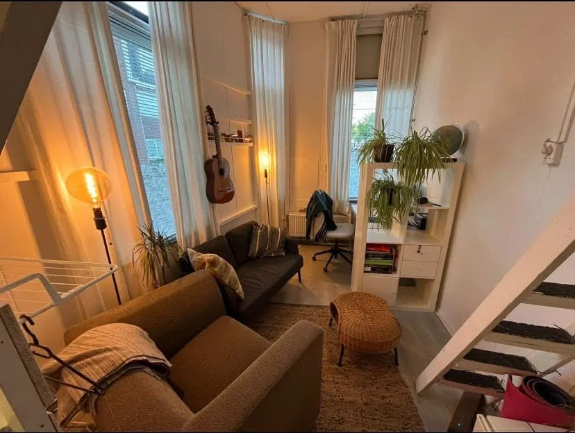 geblurde versie van de foto als achtergrond