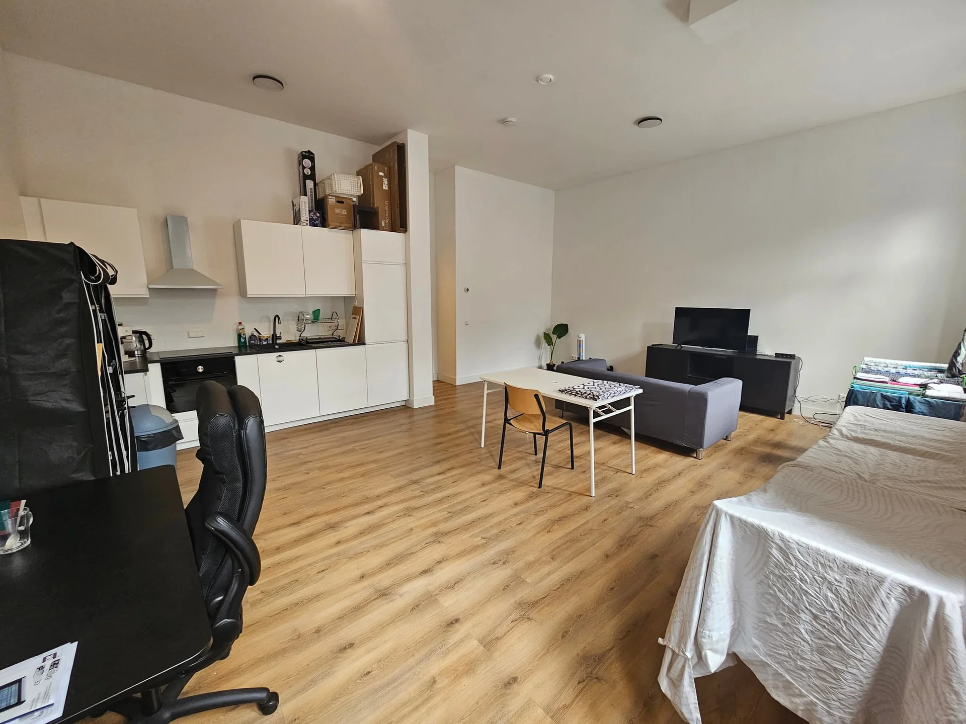 Foto van de Kamer gelegen aan de Gerrit van de Lindestraat in Rotterdam