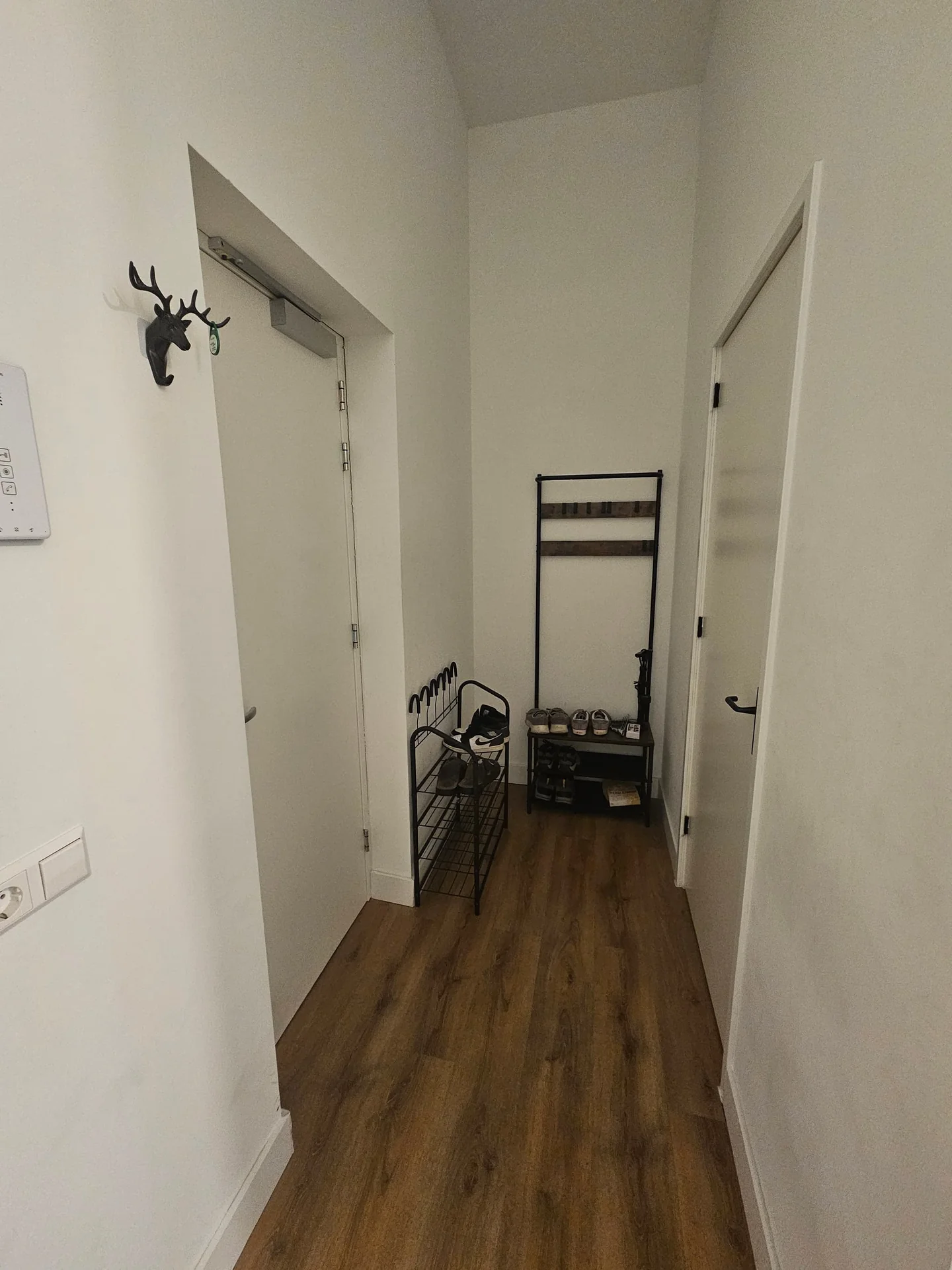 Foto van de Kamer gelegen aan de Gerrit van de Lindestraat in Rotterdam