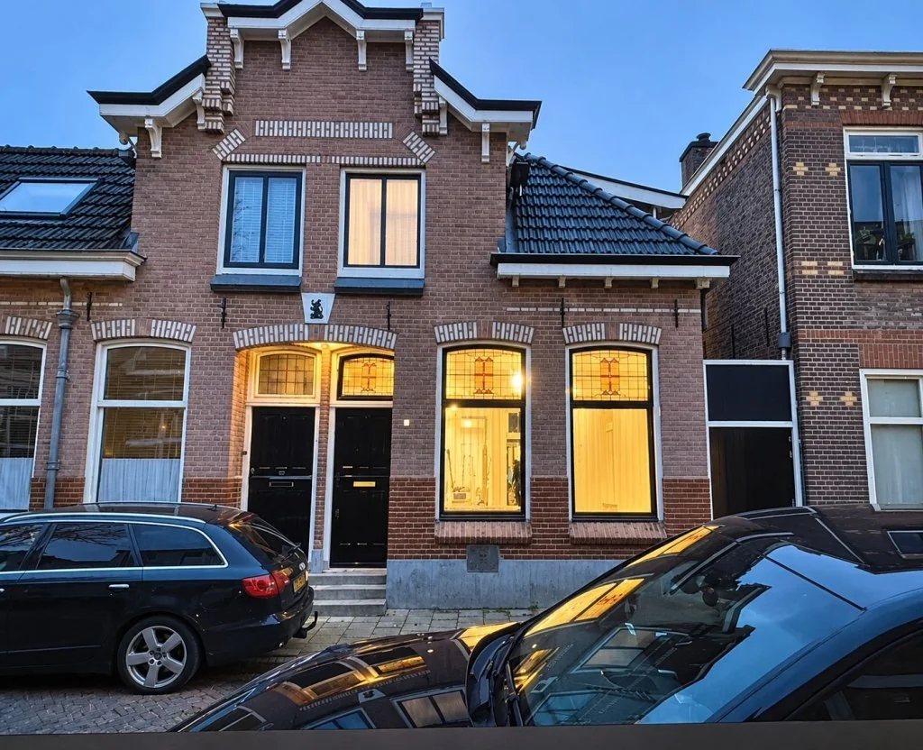 geblurde versie van de foto als achtergrond