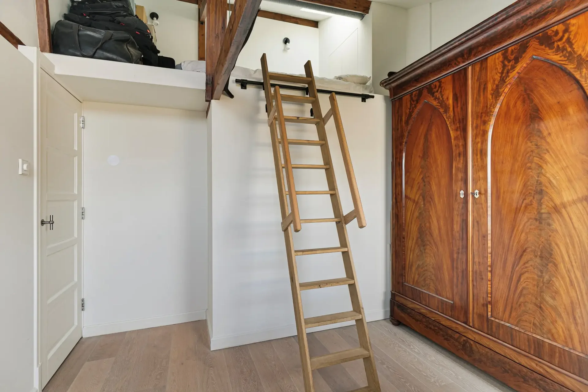 Foto van de Appartement gelegen aan de Ruysdaelkade in Amsterdam