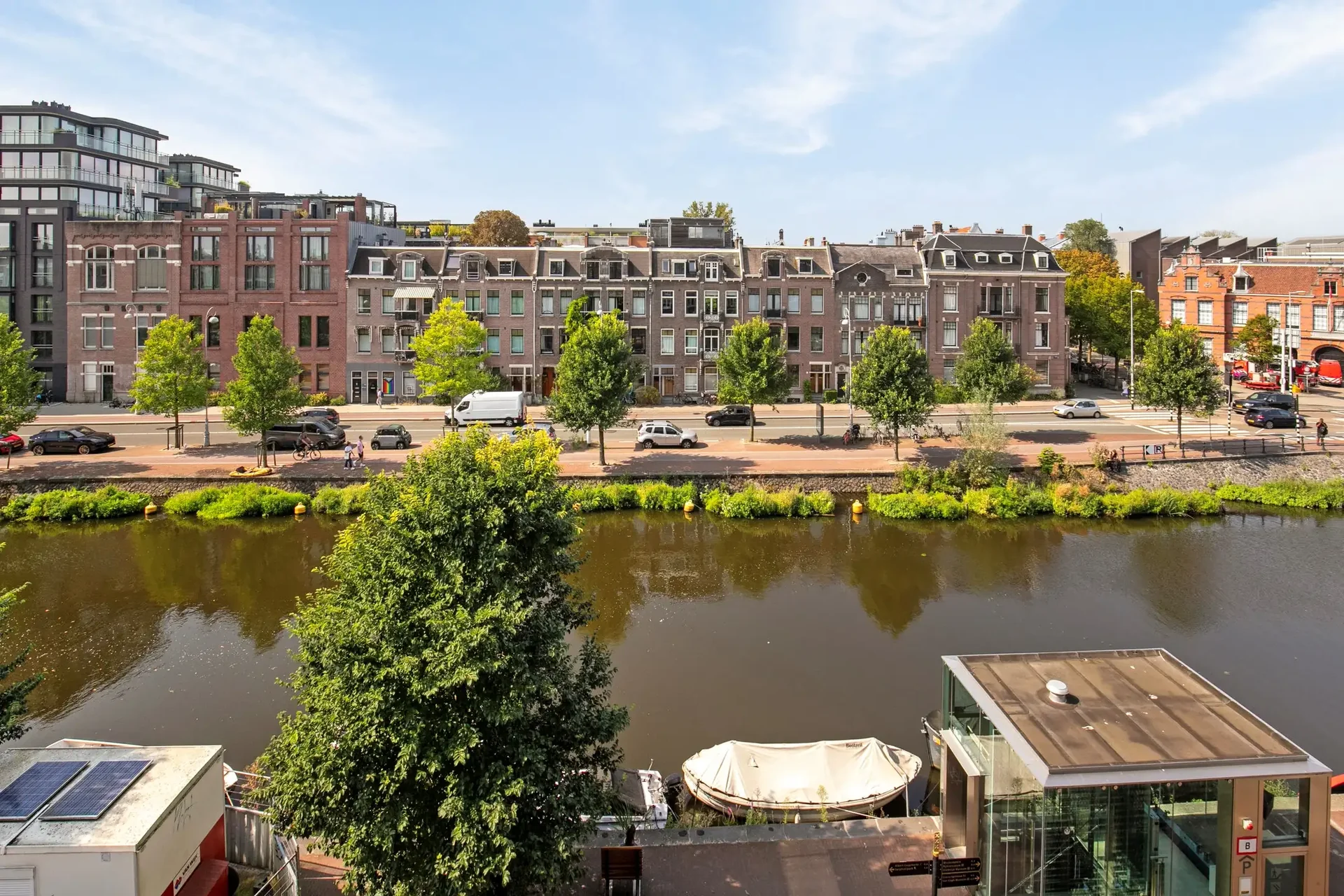 Foto van de Appartement gelegen aan de Ruysdaelkade in Amsterdam