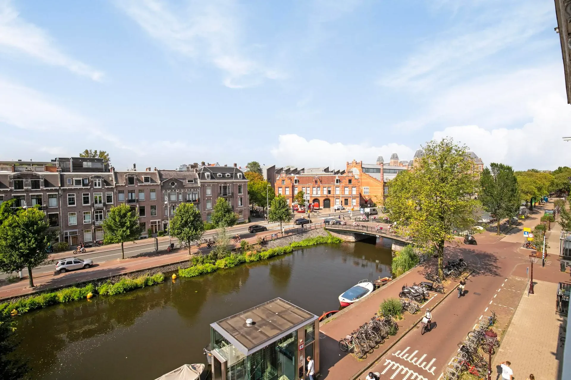 Foto van de Appartement gelegen aan de Ruysdaelkade in Amsterdam