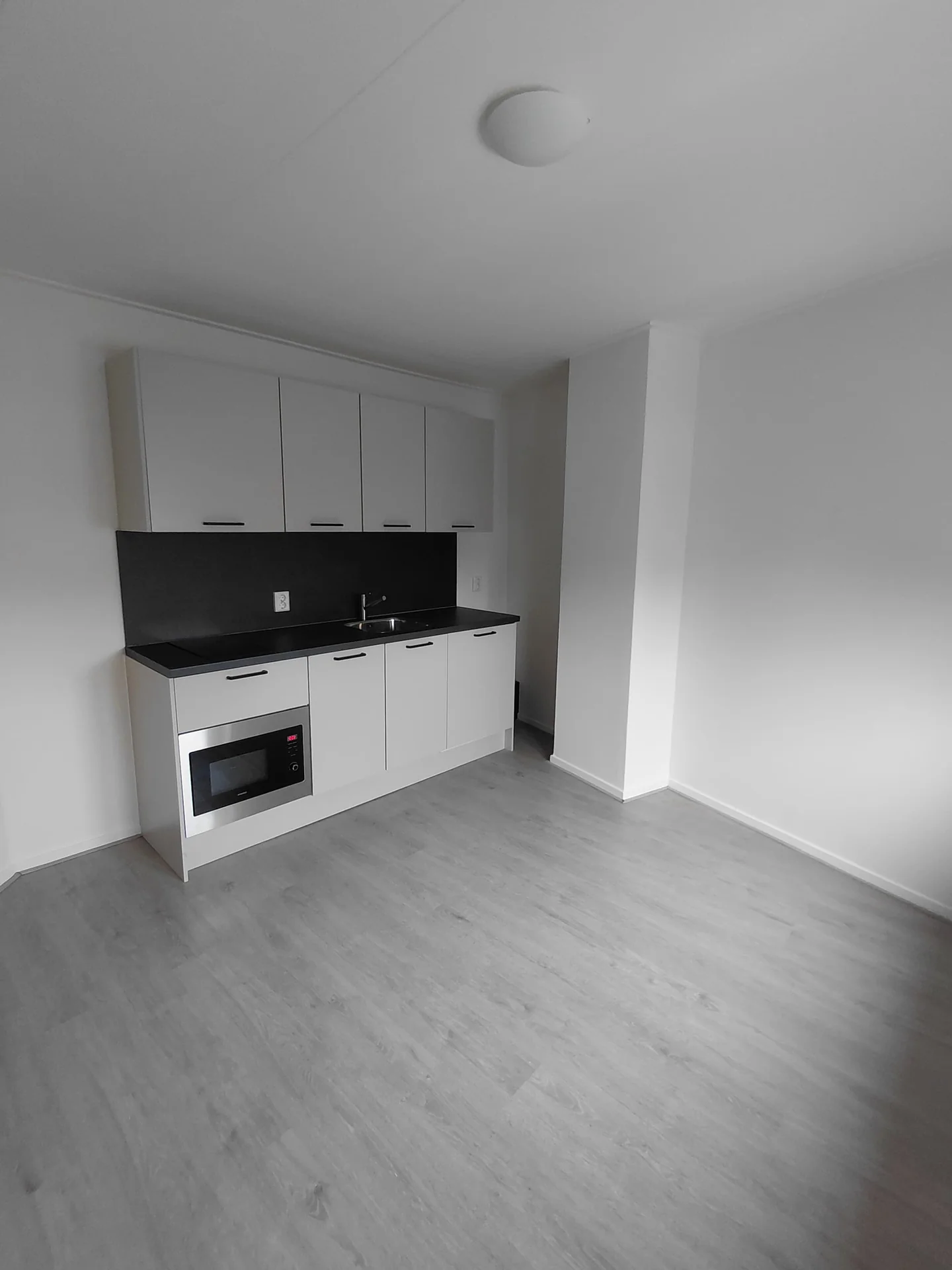 Foto van de Kamer gelegen aan de Leeuwarderstraat in Leeuwarden