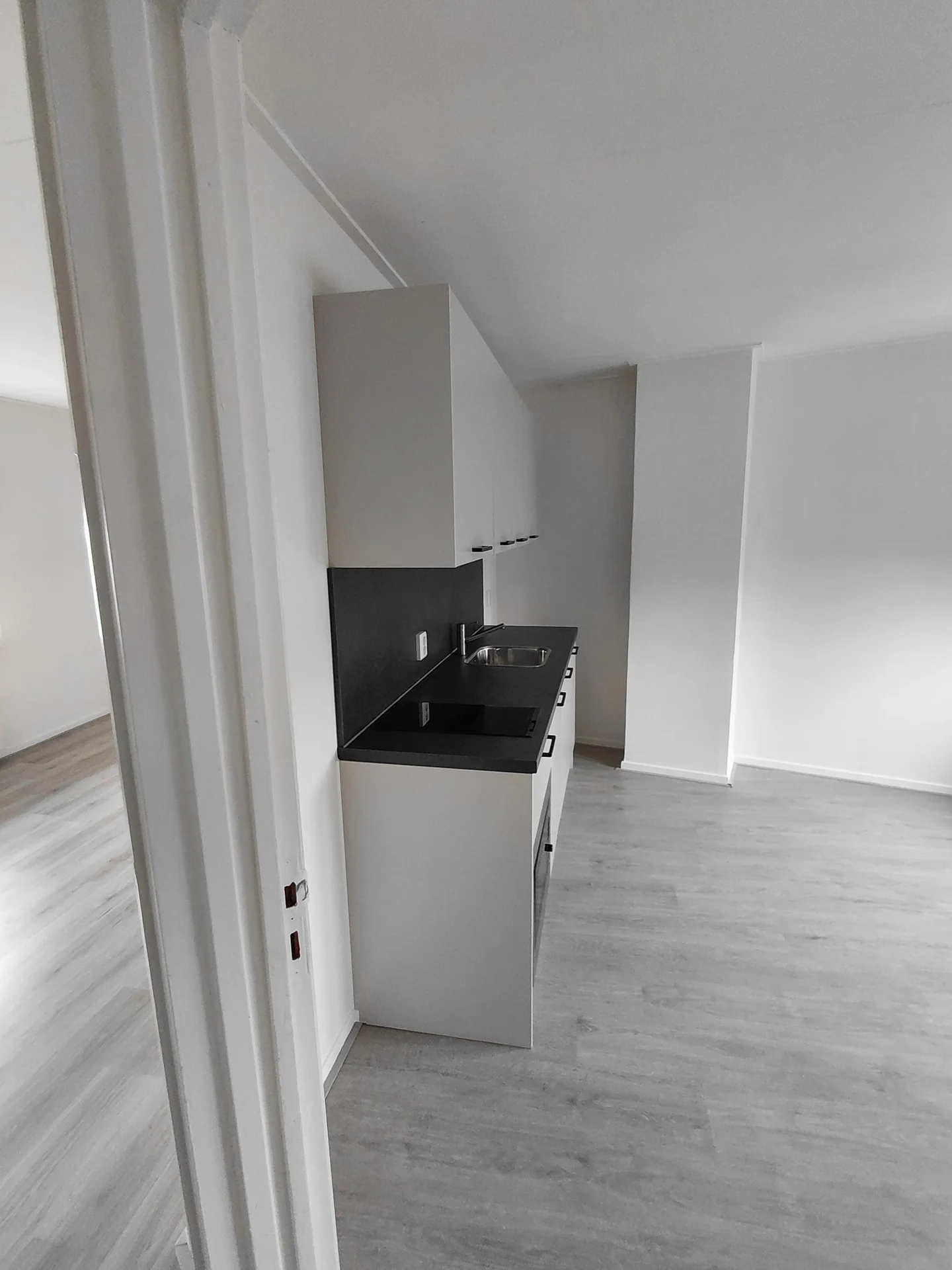 Foto van de Kamer gelegen aan de Leeuwarderstraat in Leeuwarden