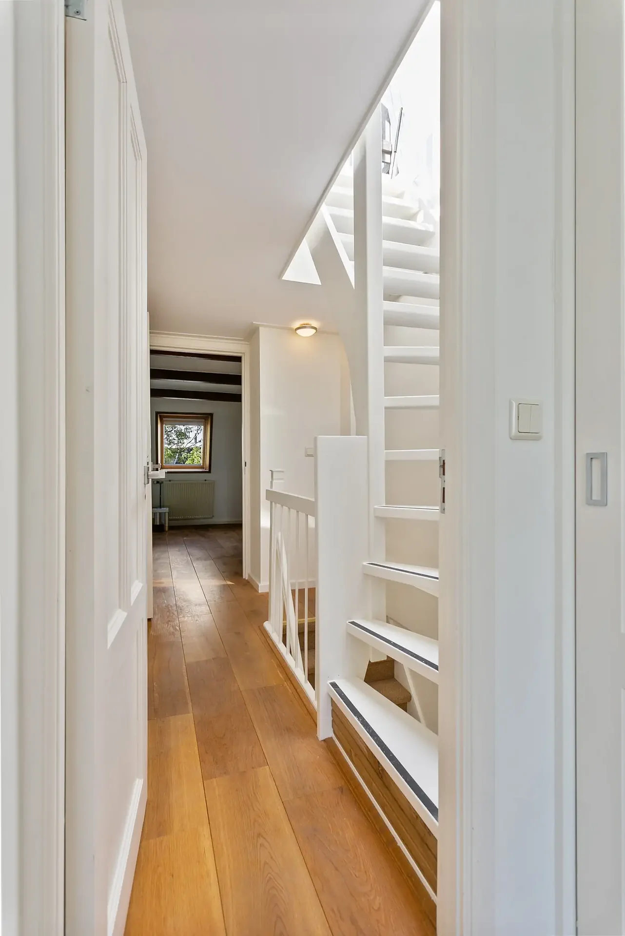 Foto van de Appartement gelegen aan de van Hogendorpstraat in Amsterdam